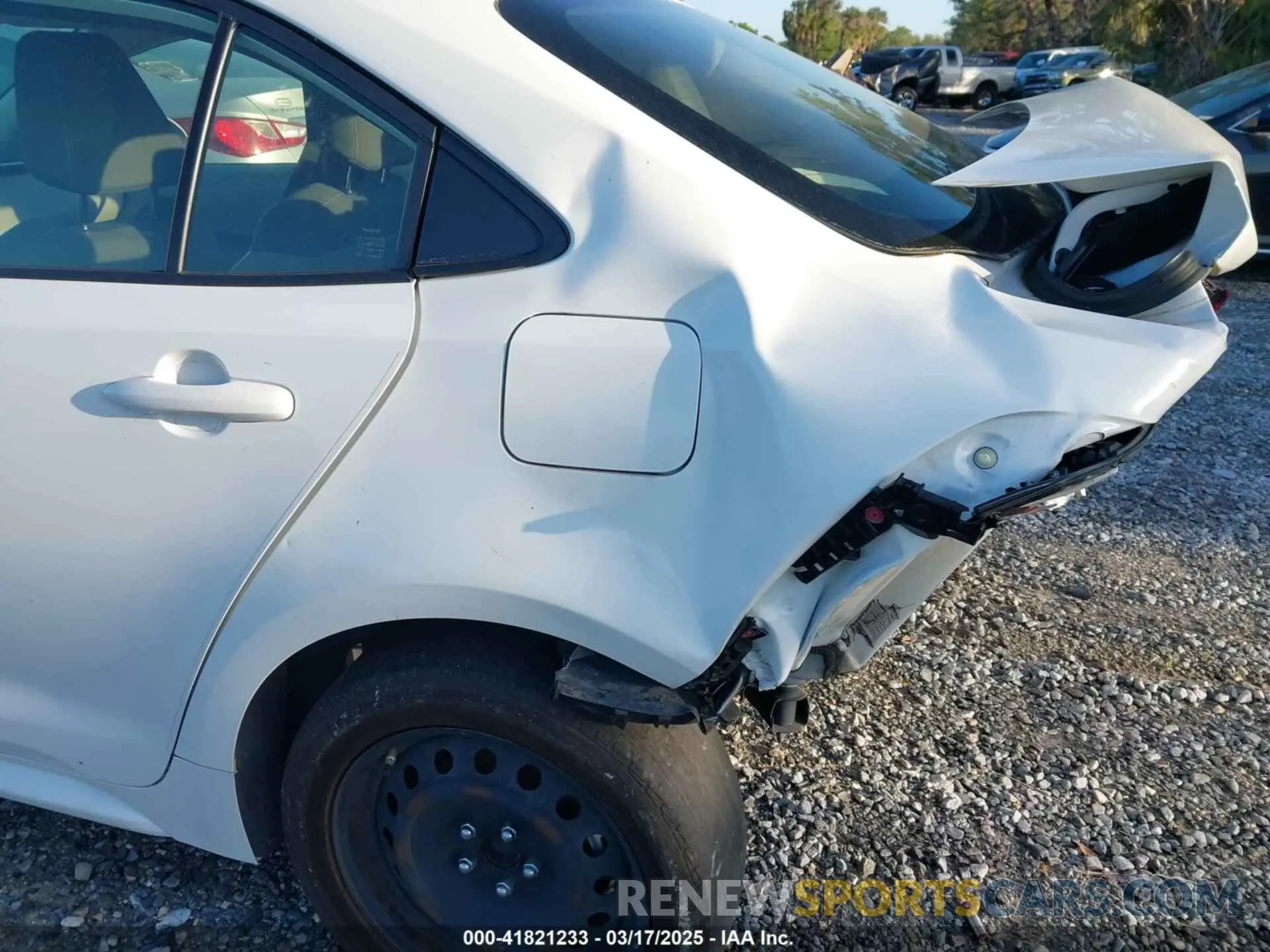 18 Photograph of a damaged car JTDEPMAE9N3002659 TOYOTA COROLLA 2022
