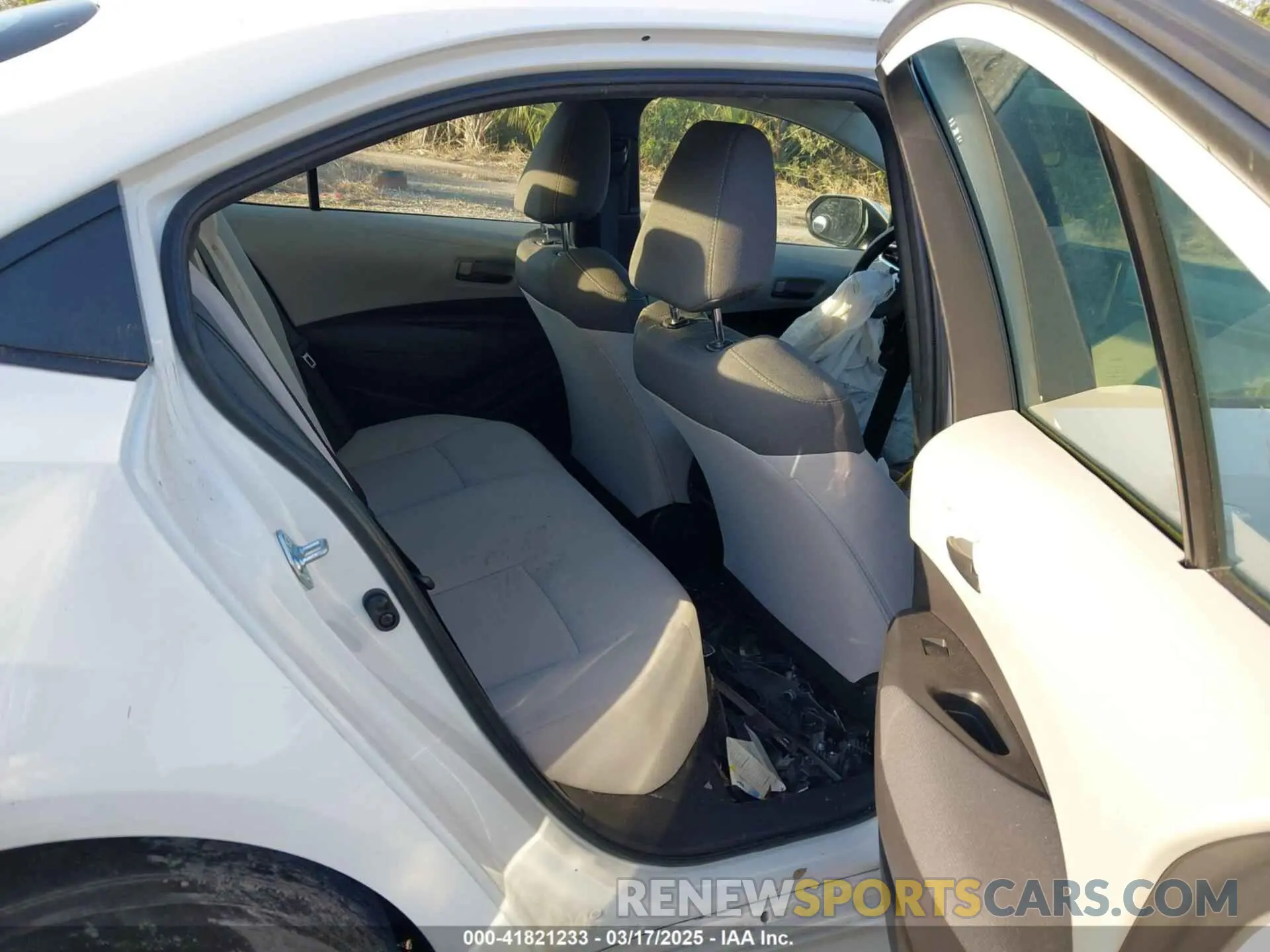 8 Photograph of a damaged car JTDEPMAE9N3002659 TOYOTA COROLLA 2022