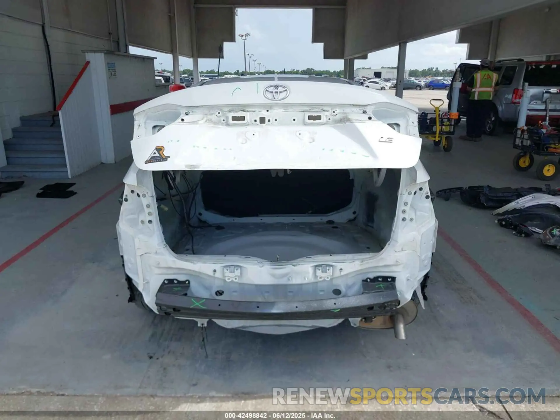 17 Photograph of a damaged car JTDEPMAE9N3003780 TOYOTA COROLLA 2022
