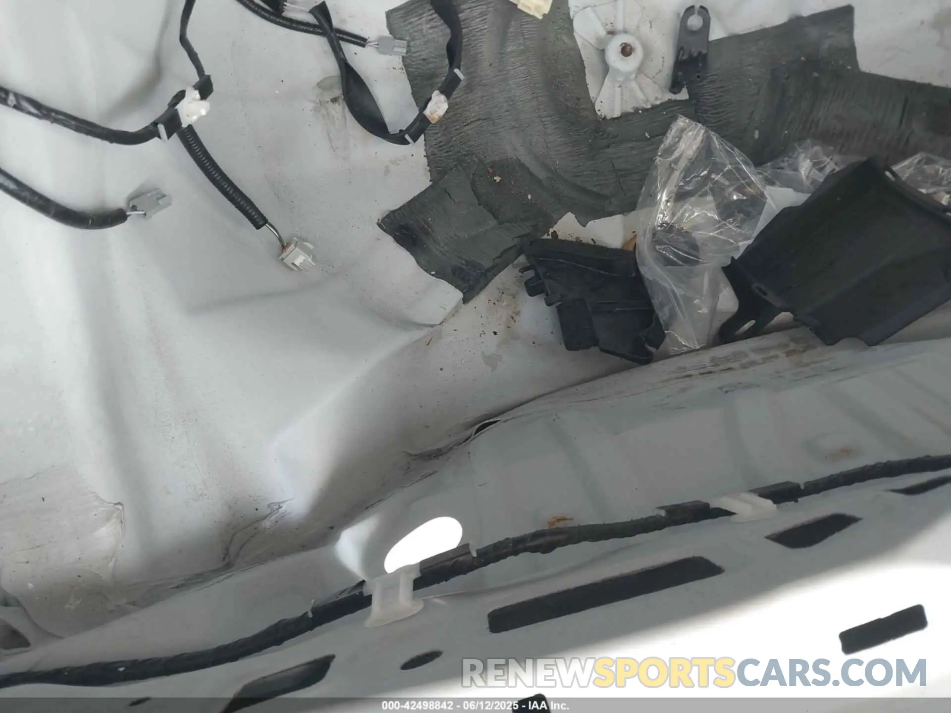 6 Photograph of a damaged car JTDEPMAE9N3003780 TOYOTA COROLLA 2022