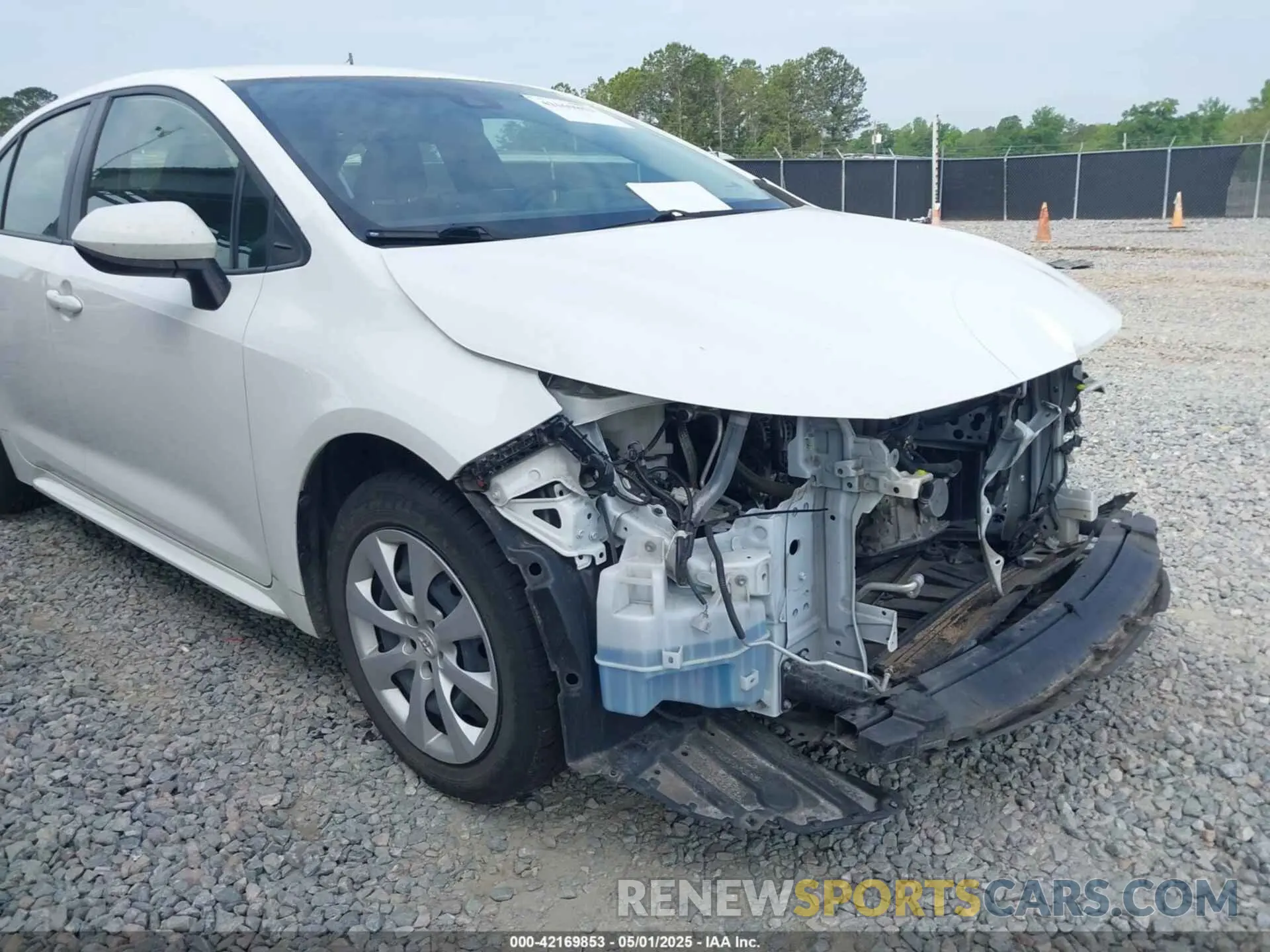 18 Photograph of a damaged car JTDEPMAE9N3024340 TOYOTA COROLLA 2022