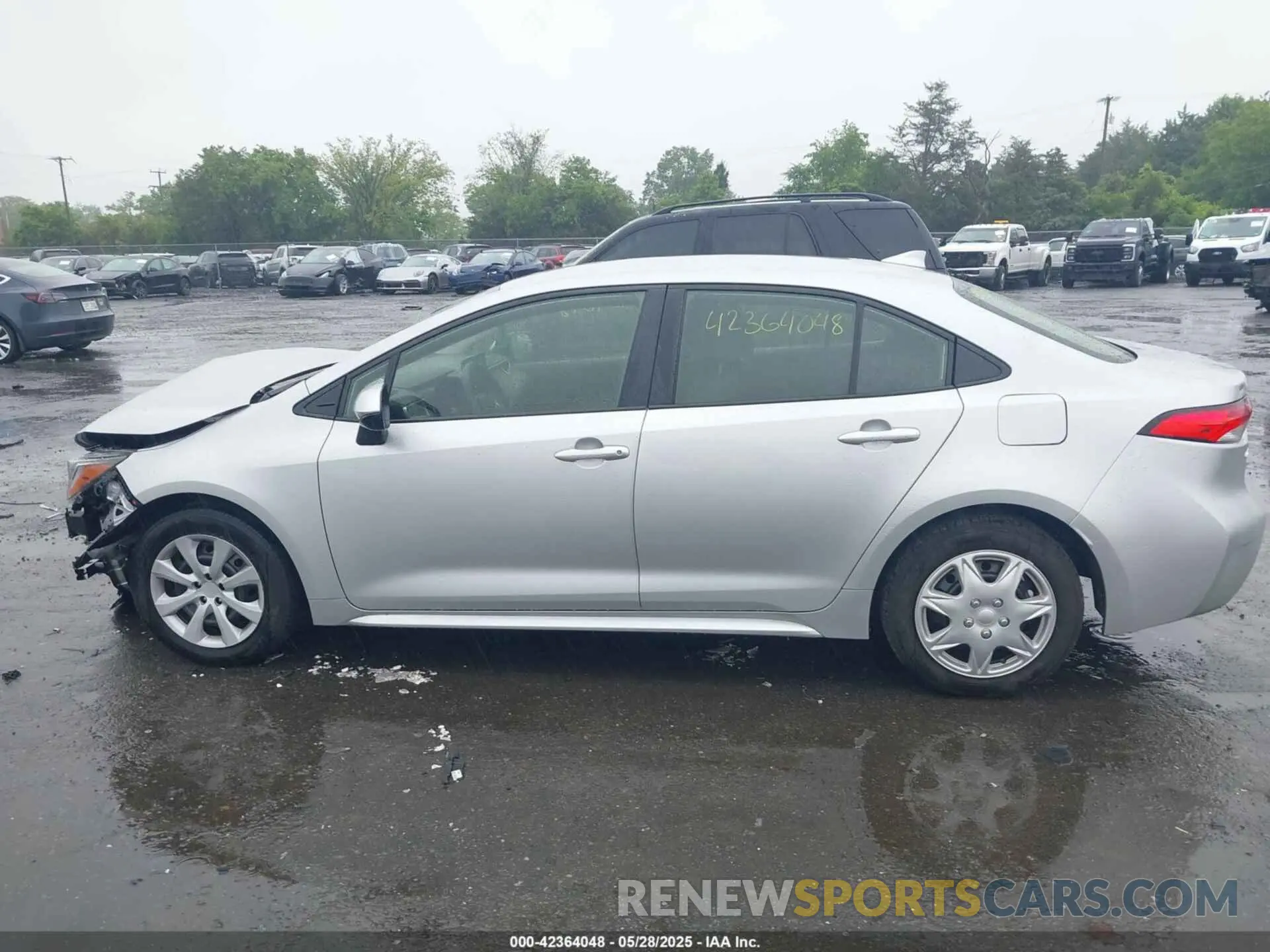 14 Photograph of a damaged car JTDEPMAE9N3025441 TOYOTA COROLLA 2022