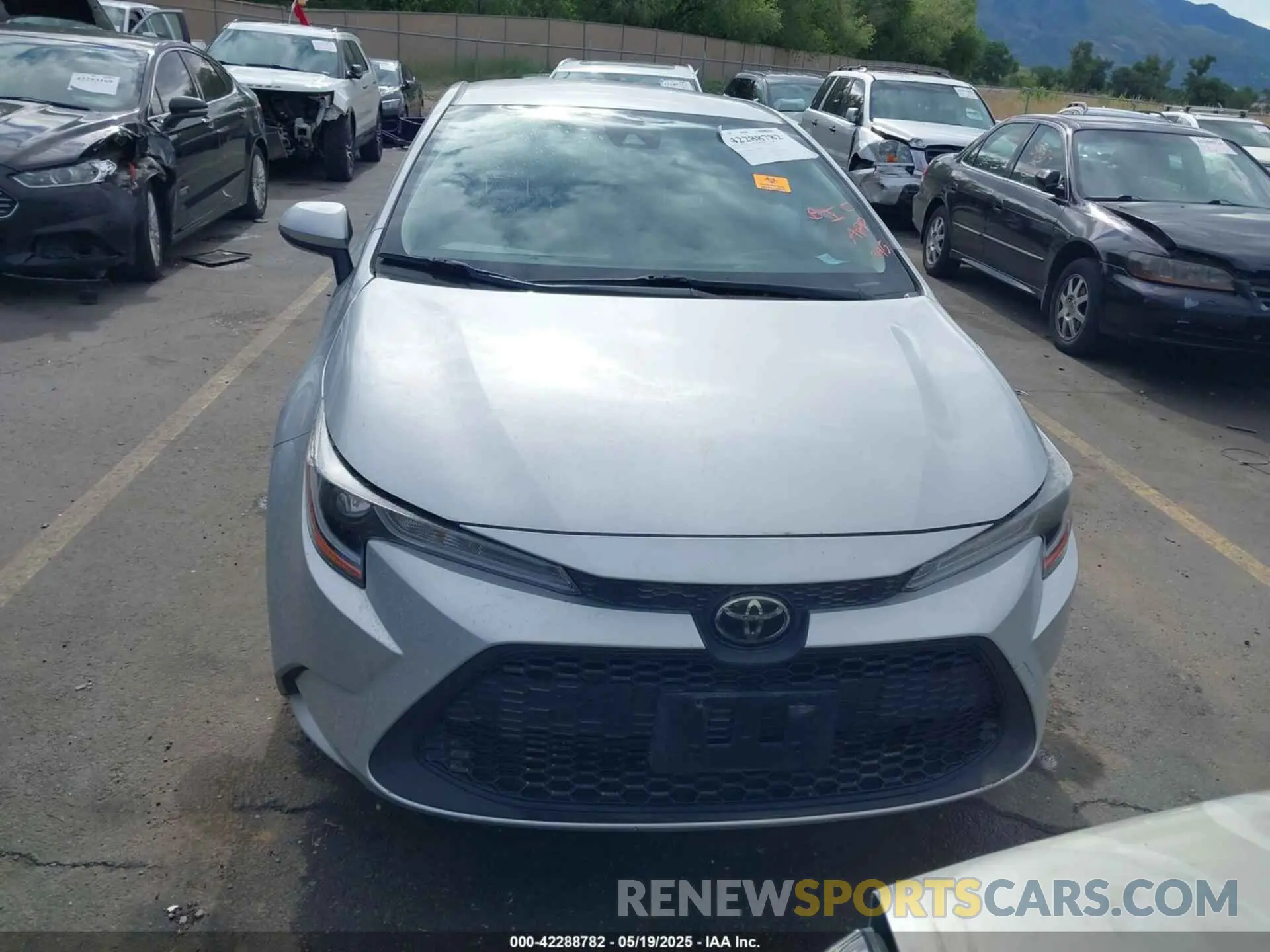 12 Photograph of a damaged car JTDEPMAE9N3029067 TOYOTA COROLLA 2022