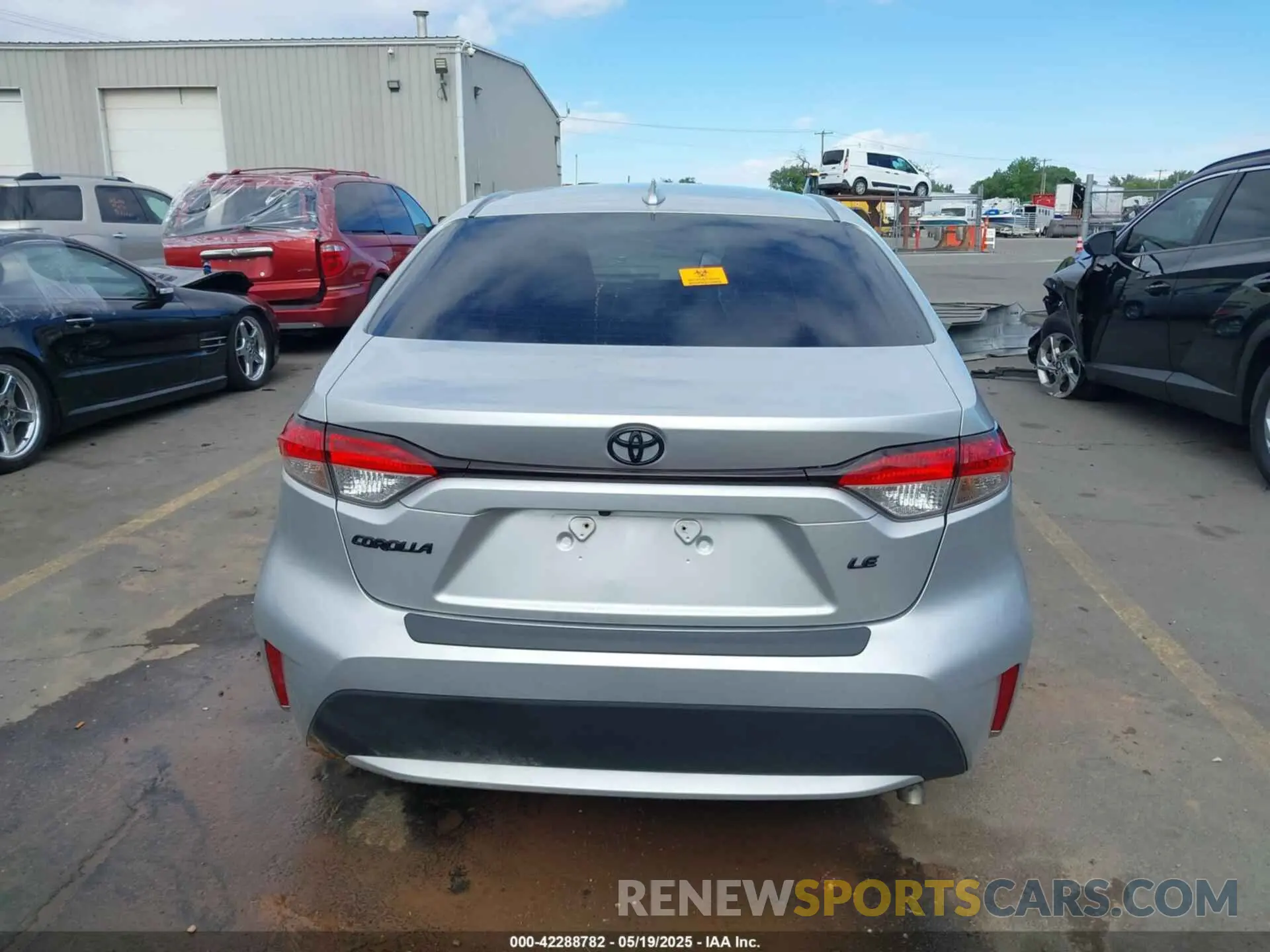 16 Photograph of a damaged car JTDEPMAE9N3029067 TOYOTA COROLLA 2022