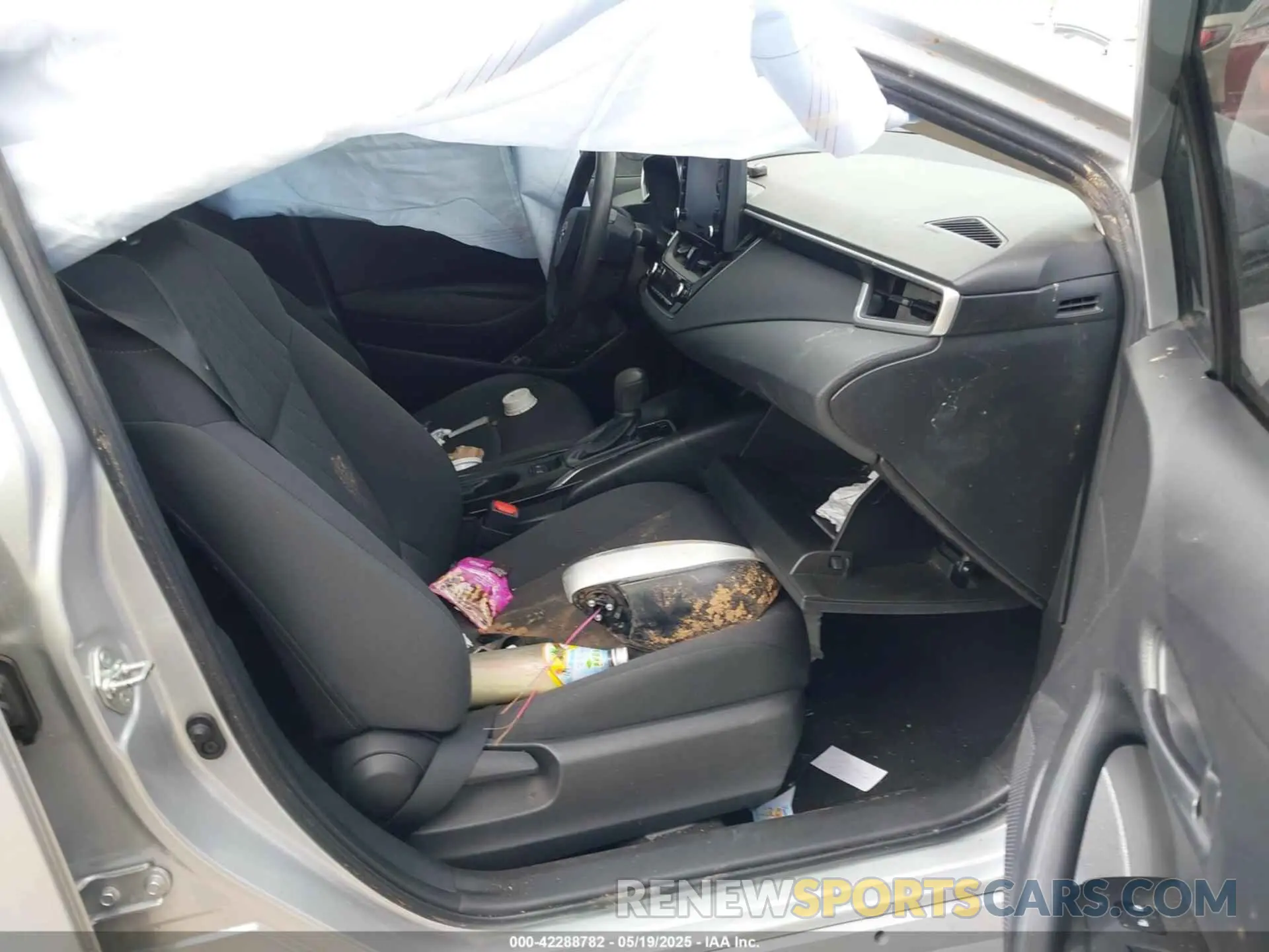5 Photograph of a damaged car JTDEPMAE9N3029067 TOYOTA COROLLA 2022