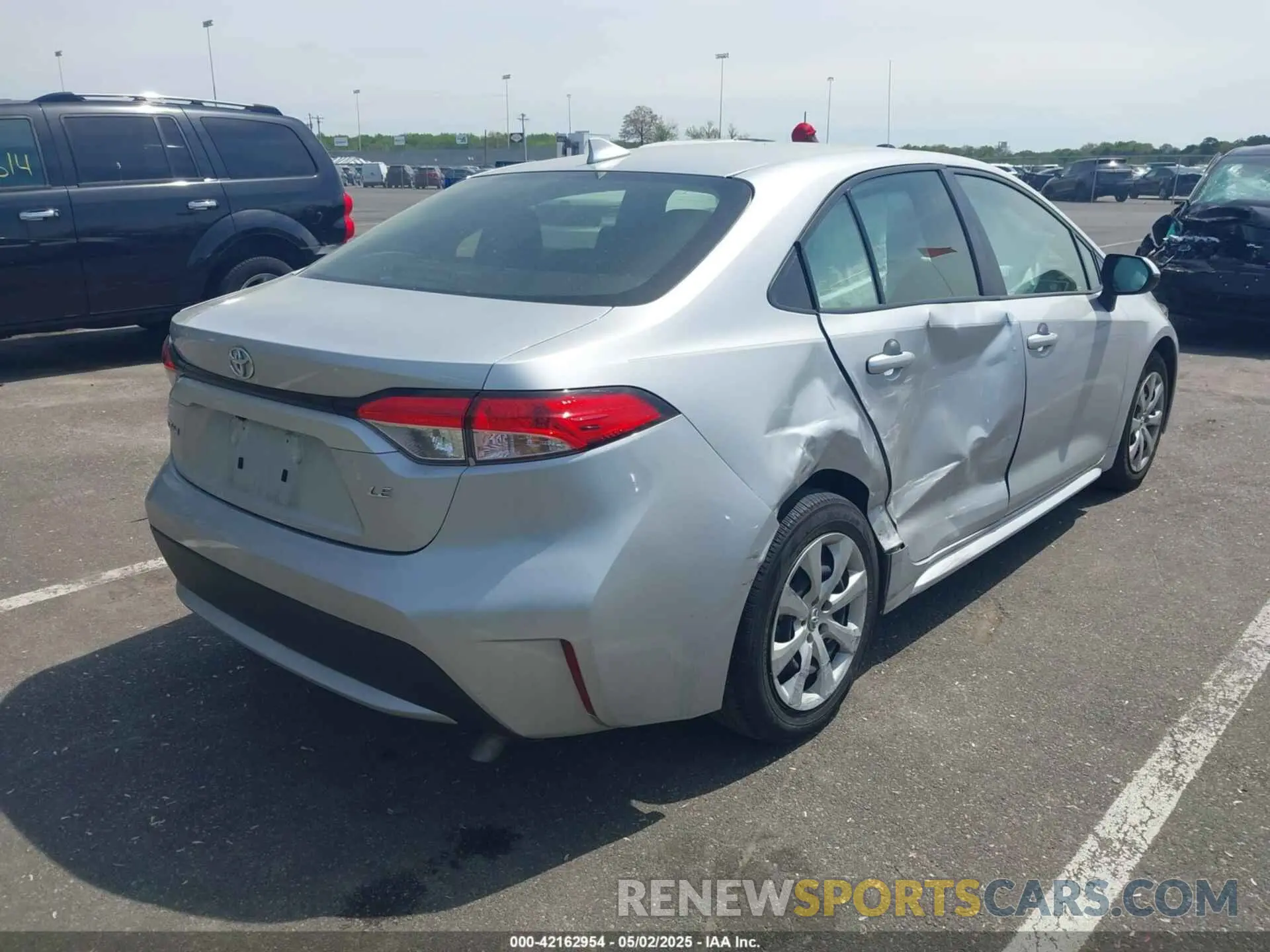 4 Photograph of a damaged car JTDEPMAE9NJ222394 TOYOTA COROLLA 2022