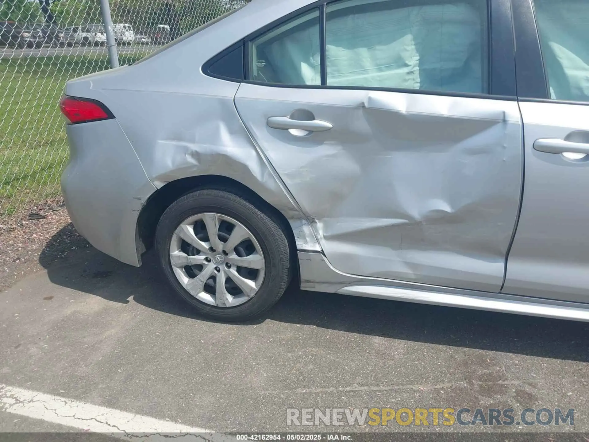 6 Photograph of a damaged car JTDEPMAE9NJ222394 TOYOTA COROLLA 2022