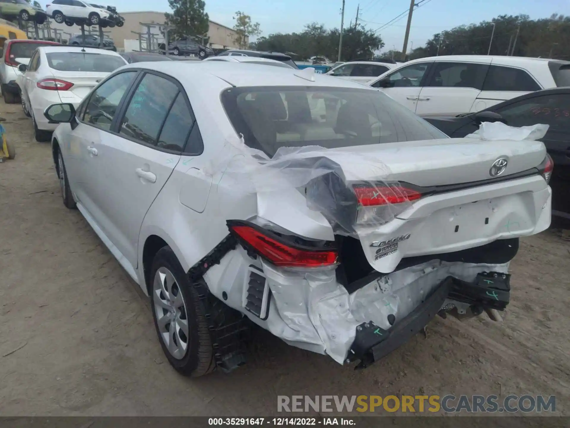 3 Photograph of a damaged car JTDEPMAEXN3015078 TOYOTA COROLLA 2022