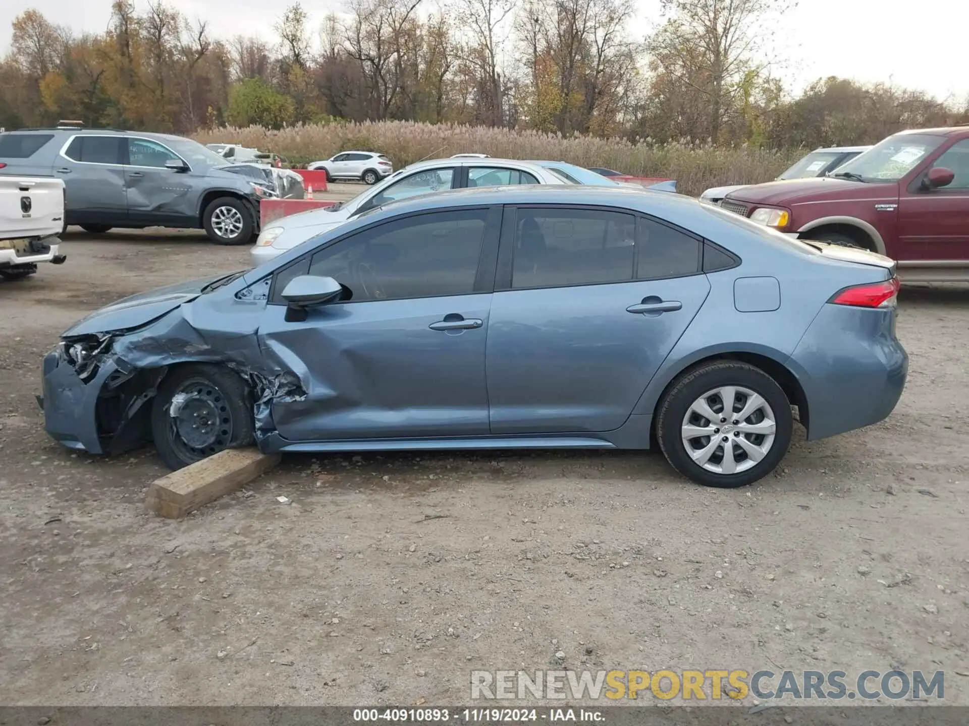 14 Photograph of a damaged car JTDEPMAEXN3016005 TOYOTA COROLLA 2022
