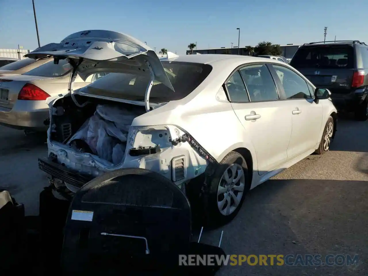 4 Photograph of a damaged car JTDEPMAEXNJ192077 TOYOTA COROLLA 2022