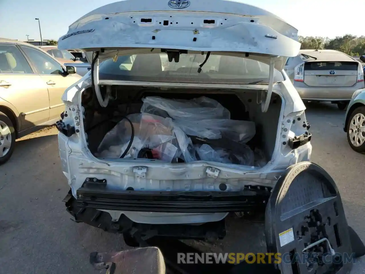 9 Photograph of a damaged car JTDEPMAEXNJ192077 TOYOTA COROLLA 2022