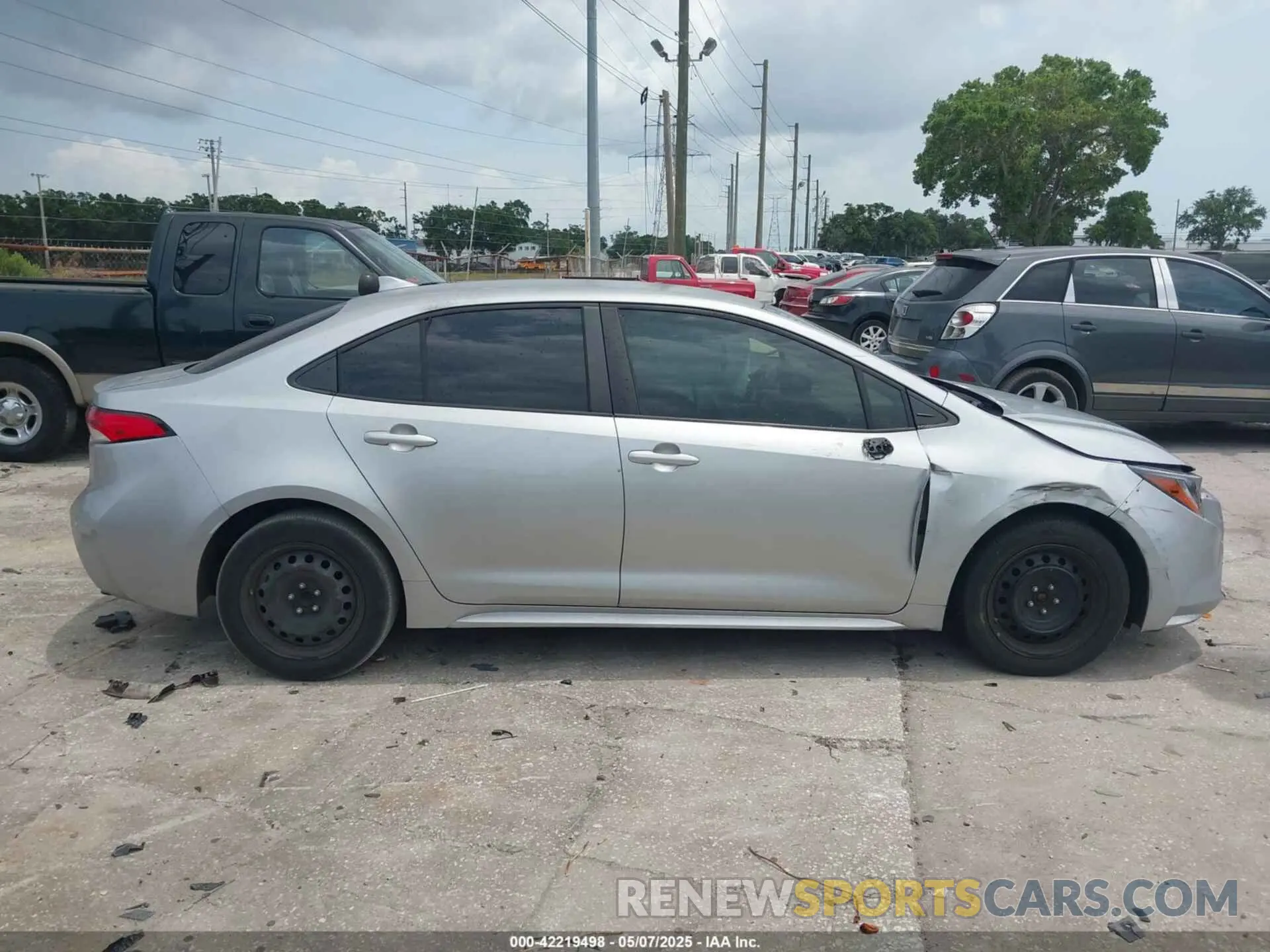 13 Photograph of a damaged car JTDEPMAEXNJ192774 TOYOTA COROLLA 2022
