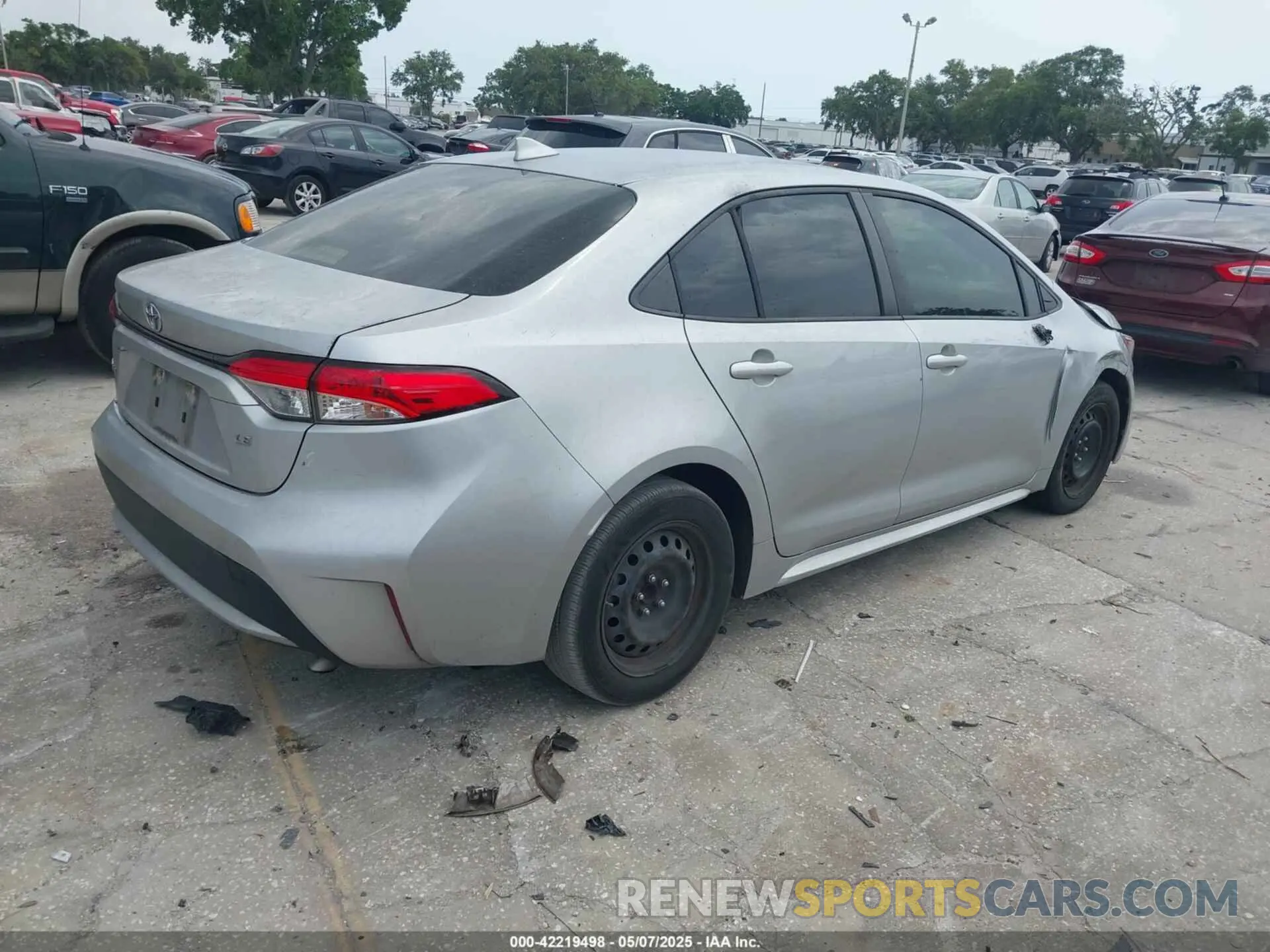 4 Photograph of a damaged car JTDEPMAEXNJ192774 TOYOTA COROLLA 2022