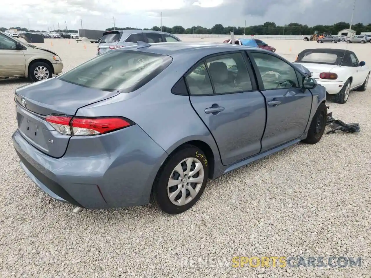 4 Photograph of a damaged car JTDEPMAEXNJ194010 TOYOTA COROLLA 2022