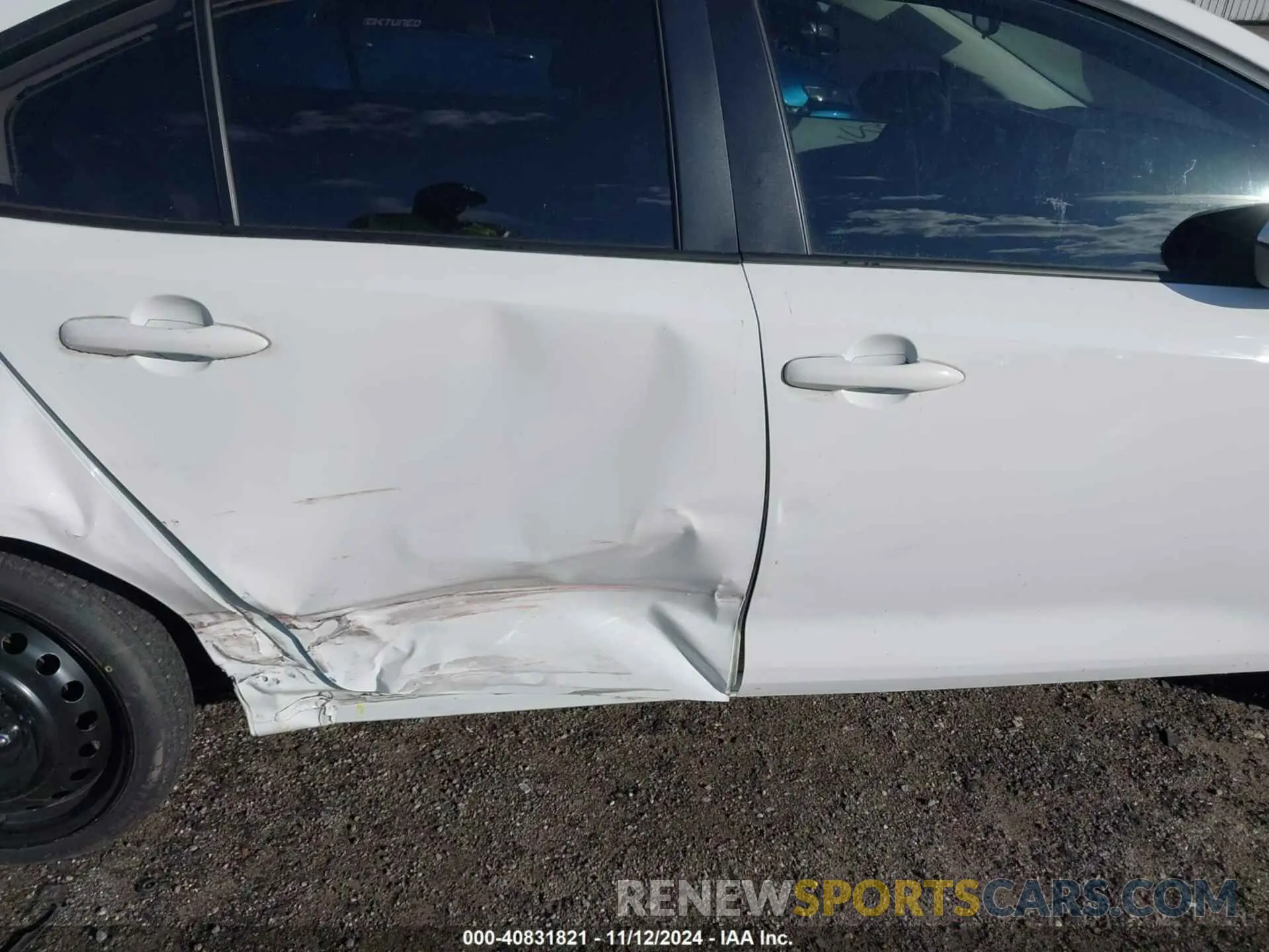 19 Photograph of a damaged car JTDEPMAEXNJ198607 TOYOTA COROLLA 2022