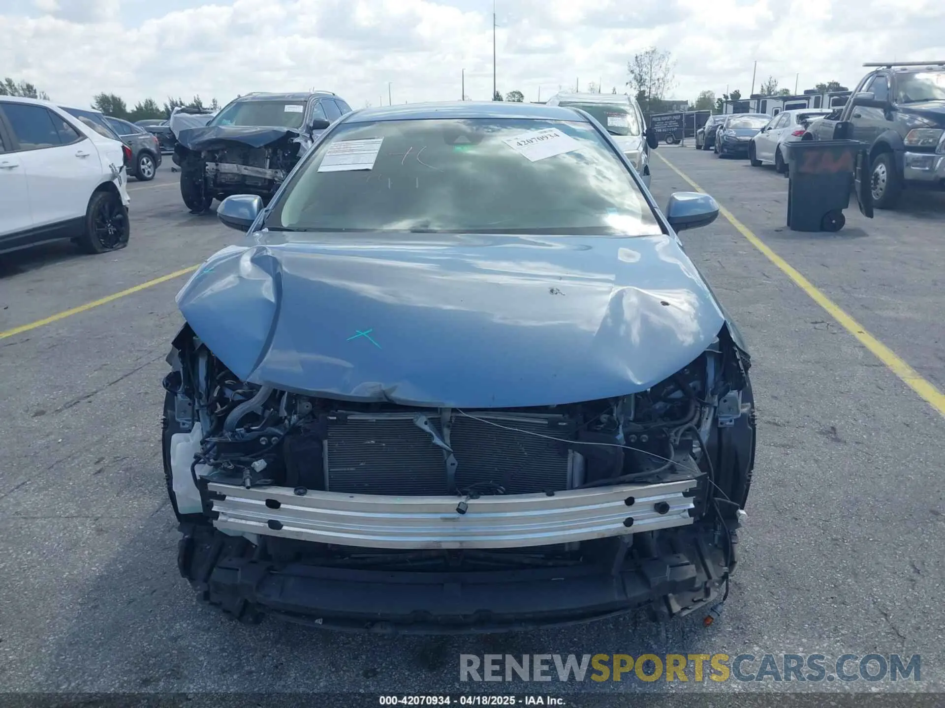 6 Photograph of a damaged car JTDEPMAEXNJ211646 TOYOTA COROLLA 2022