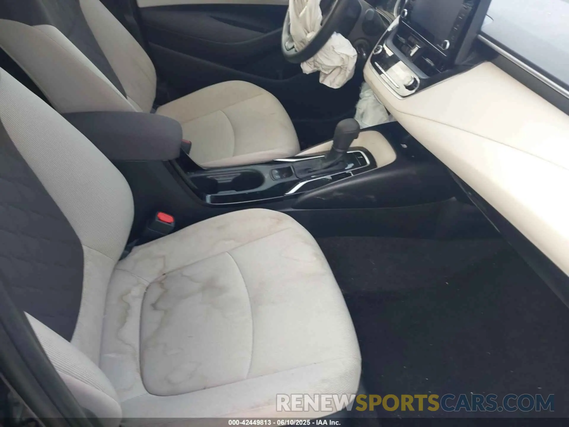 5 Photograph of a damaged car JTDEPMAEXNJ225031 TOYOTA COROLLA 2022