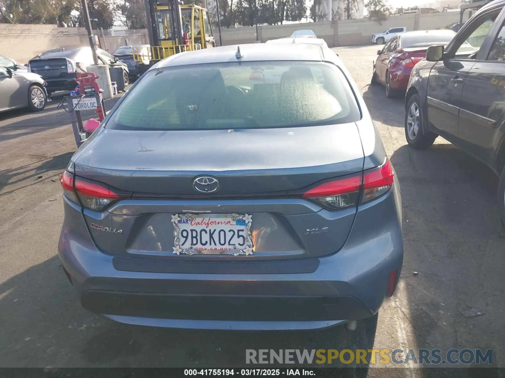 17 Photograph of a damaged car JTDFPMAE8N3013415 TOYOTA COROLLA 2022