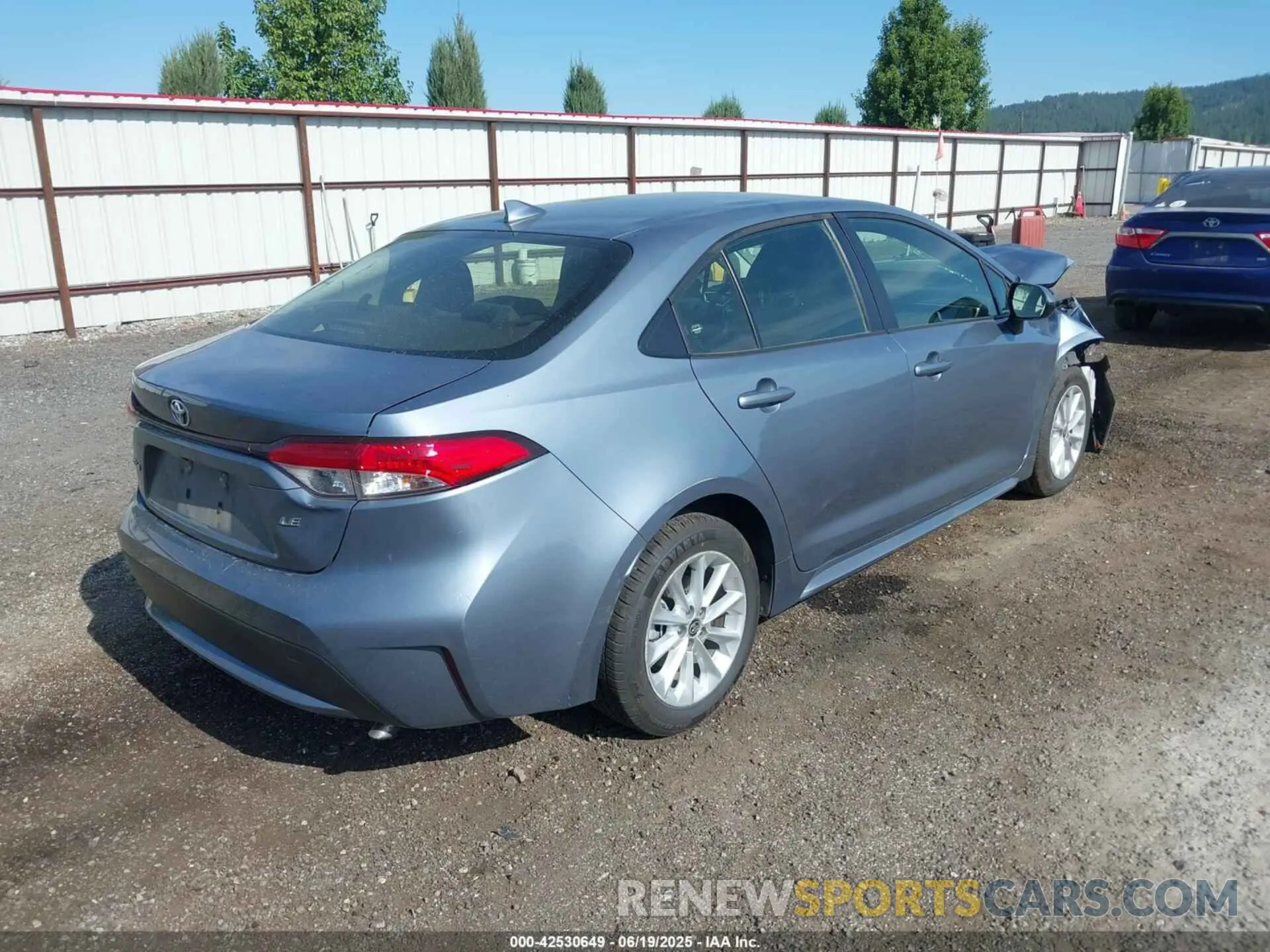 4 Photograph of a damaged car JTDHPMAE5N3031895 TOYOTA COROLLA 2022