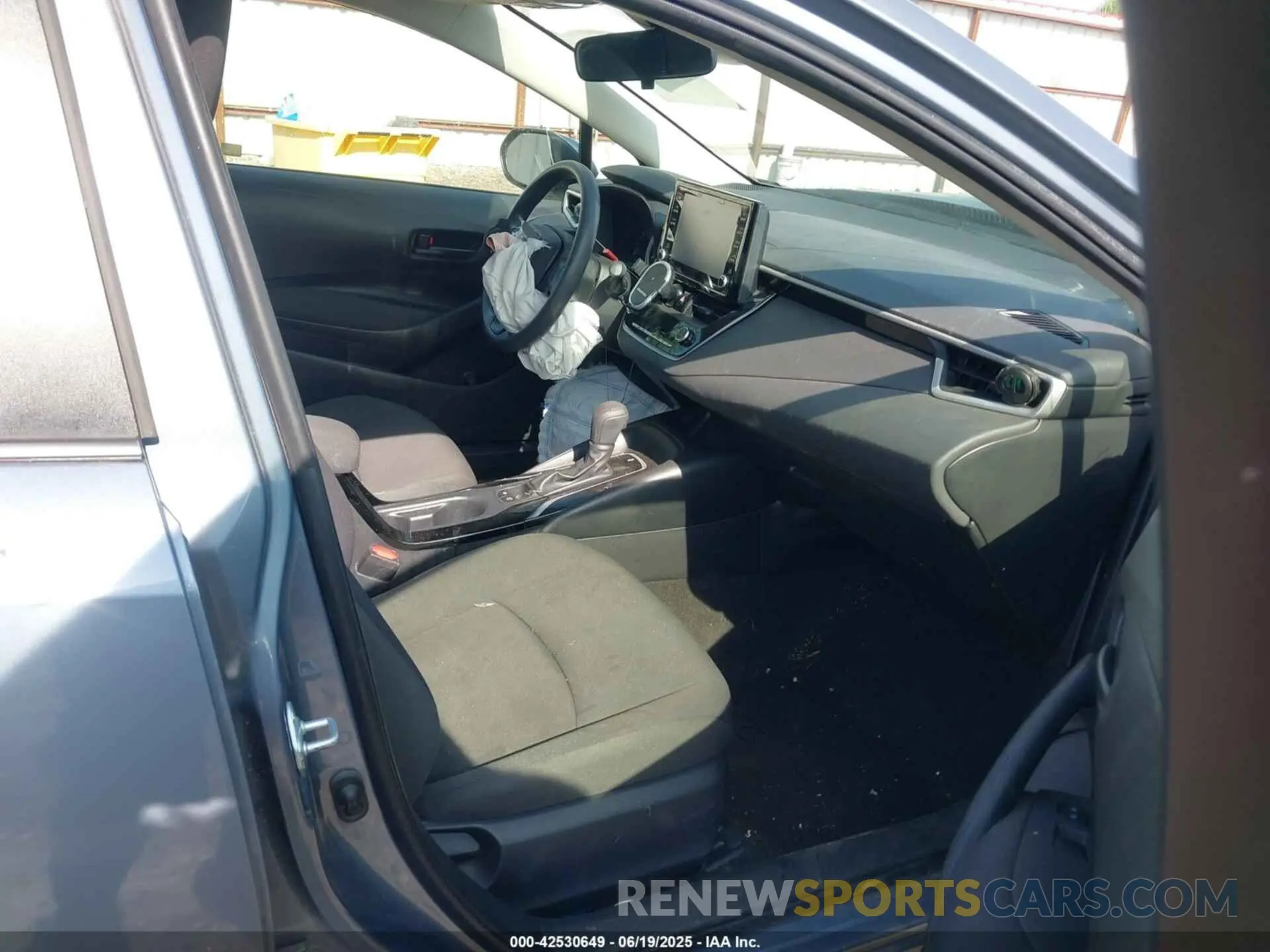 5 Photograph of a damaged car JTDHPMAE5N3031895 TOYOTA COROLLA 2022