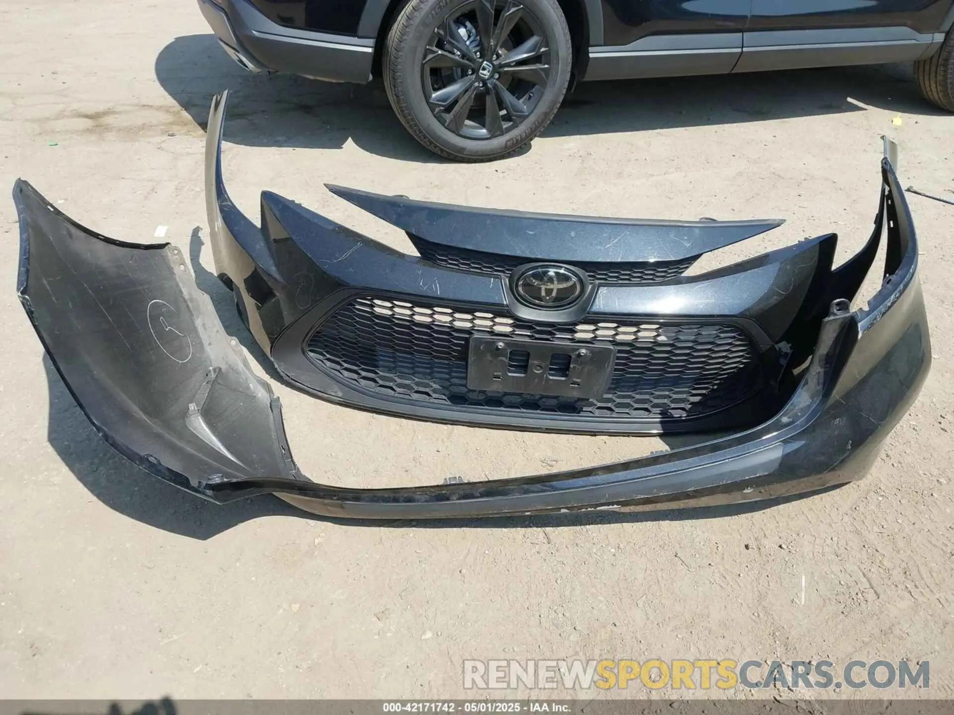 12 Photograph of a damaged car JTDHPMAE8NJ226529 TOYOTA COROLLA 2022