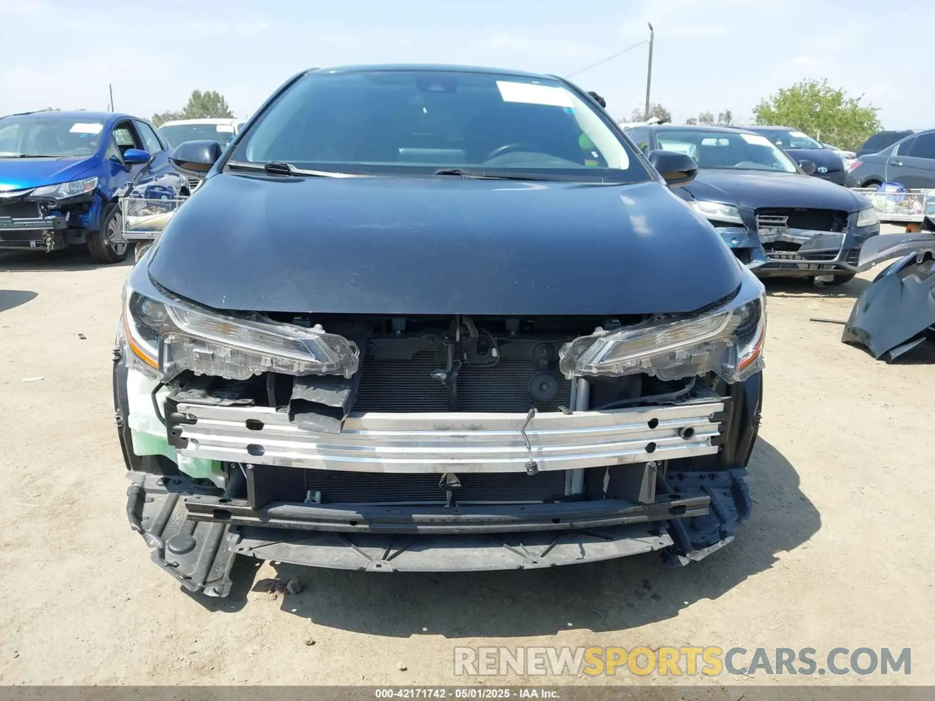 13 Photograph of a damaged car JTDHPMAE8NJ226529 TOYOTA COROLLA 2022