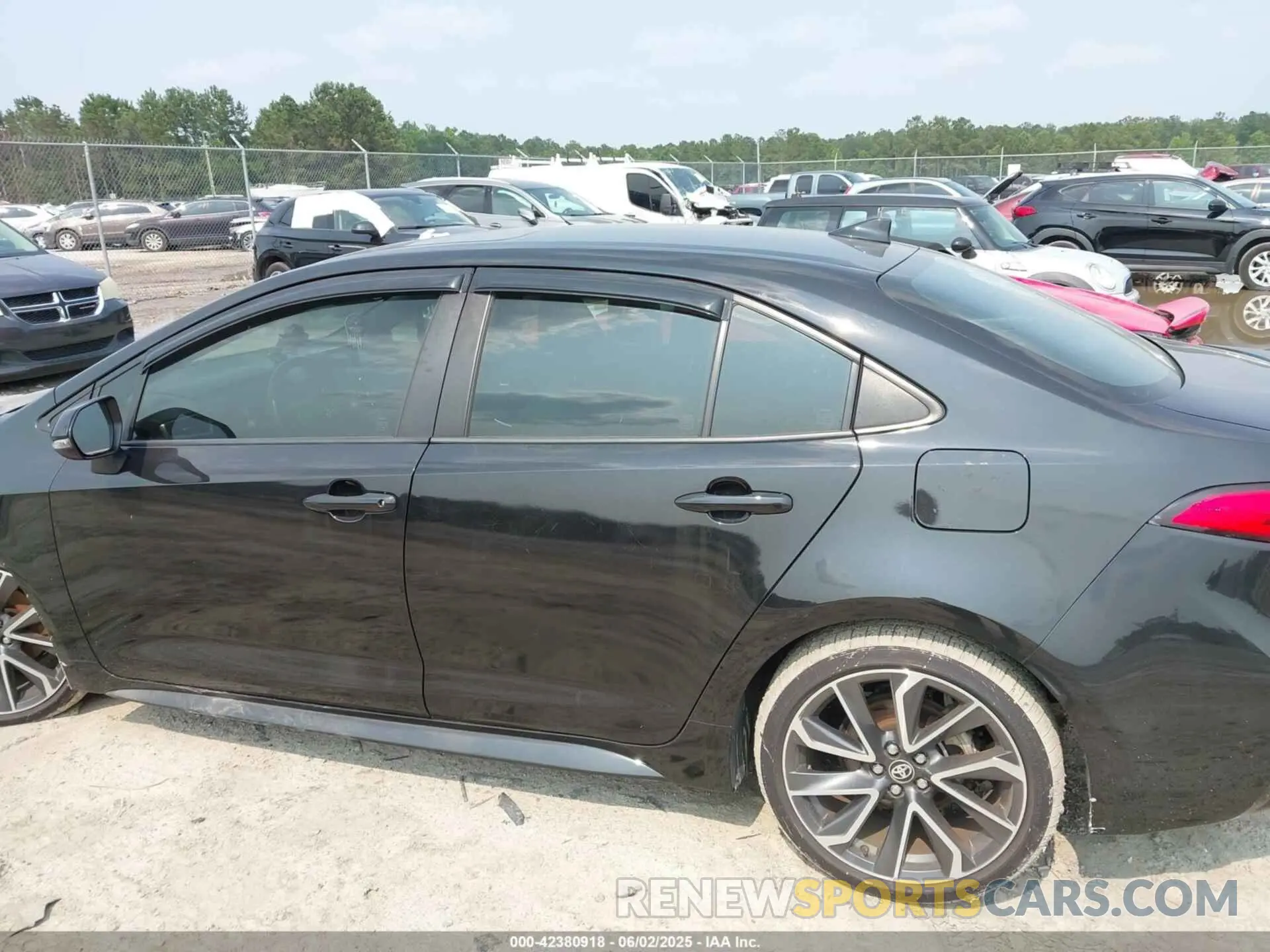 14 Photograph of a damaged car JTDM4MCE6NJ098800 TOYOTA COROLLA 2022