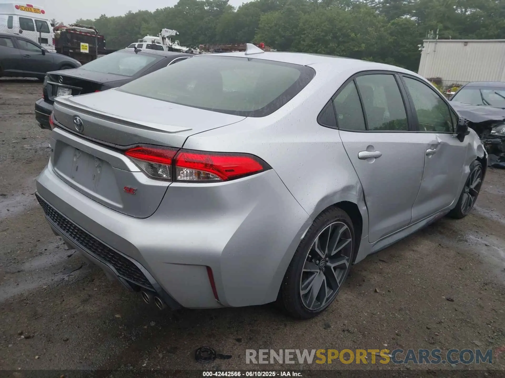 4 Photograph of a damaged car JTDP4MCE0NJ092763 TOYOTA COROLLA 2022
