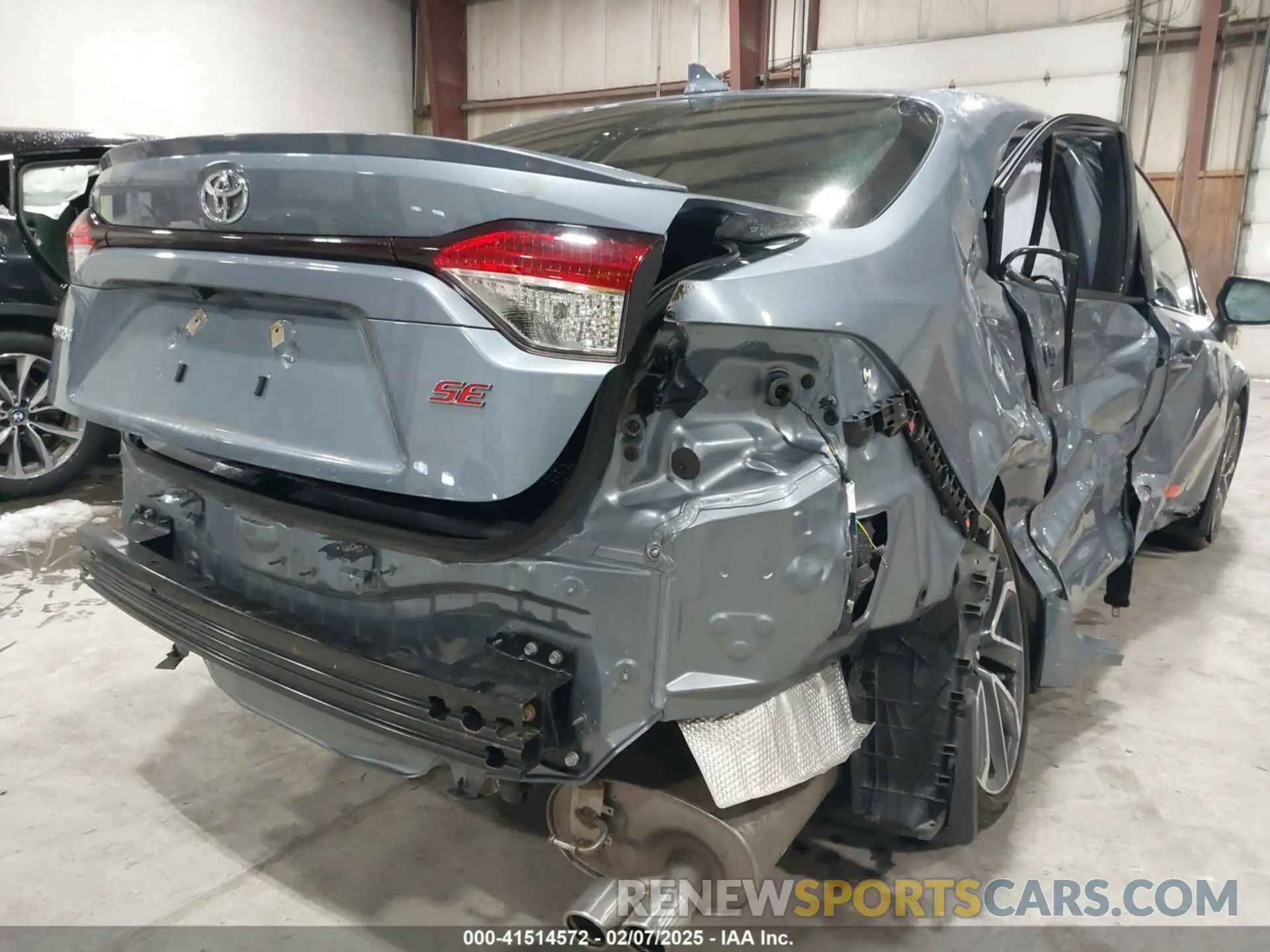 19 Photograph of a damaged car JTDS4MCE0NJ093325 TOYOTA COROLLA 2022