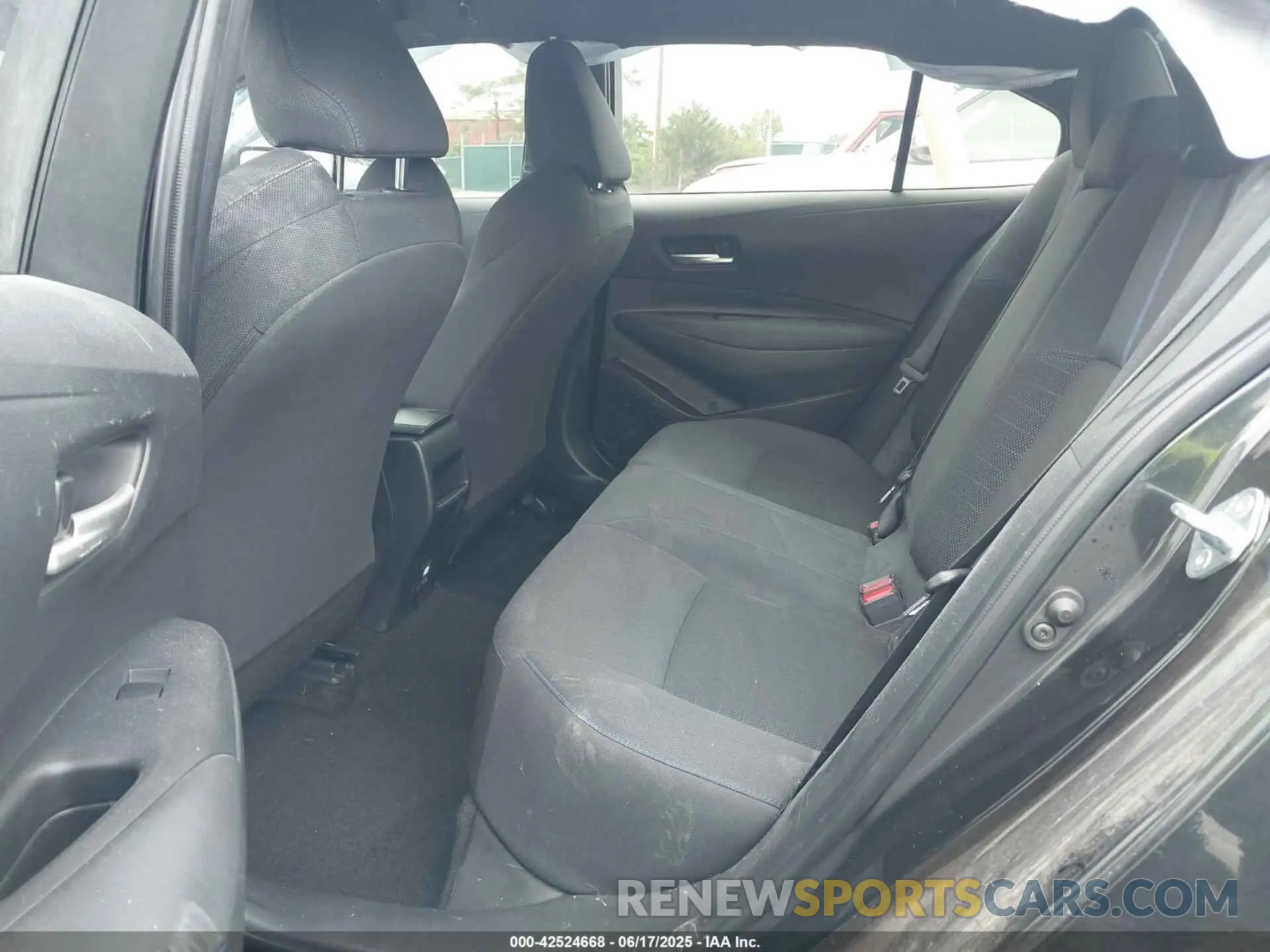 8 Photograph of a damaged car JTDS4MCE1NJ098758 TOYOTA COROLLA 2022