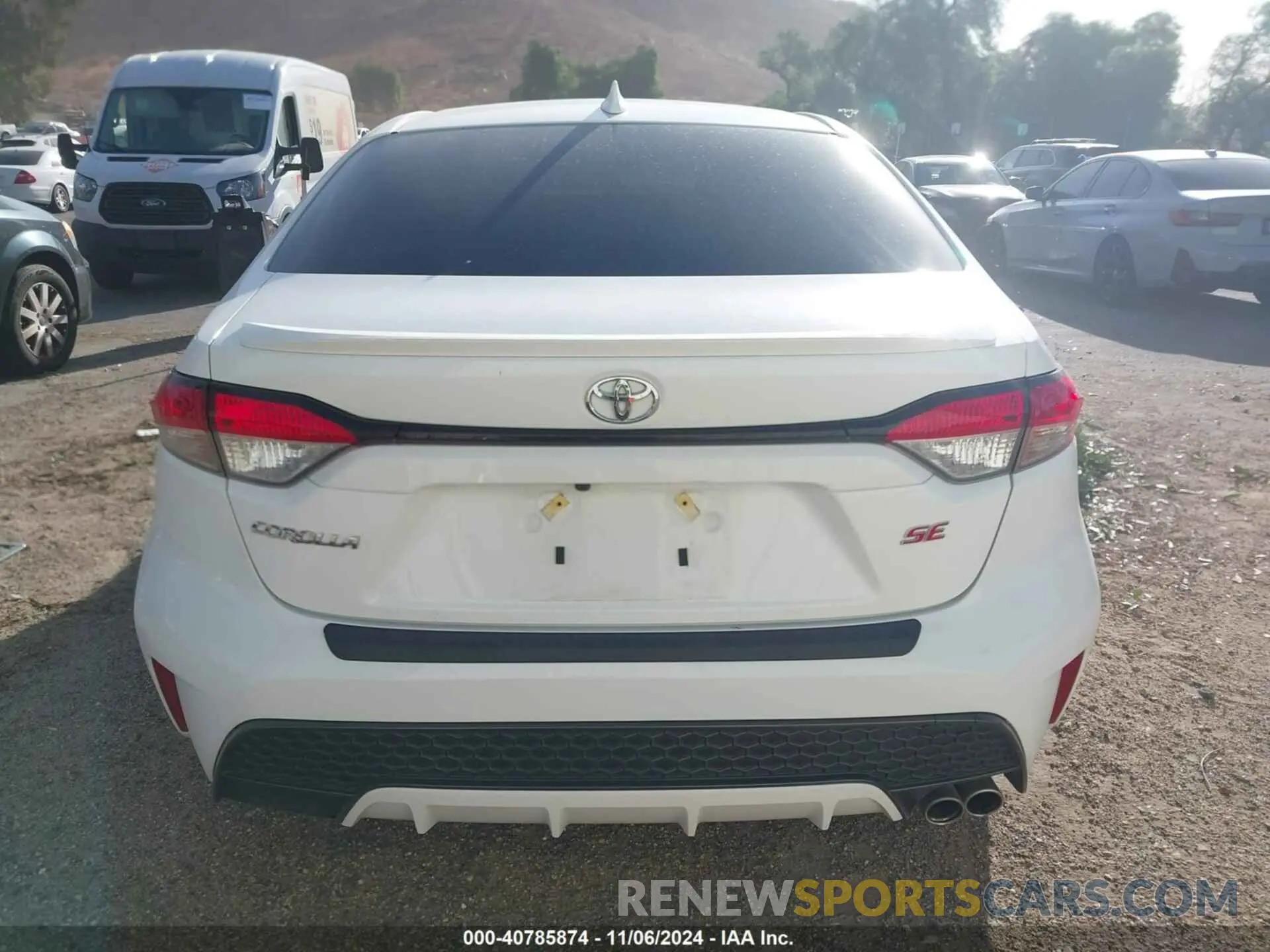 17 Photograph of a damaged car JTDS4MCE3N3500493 TOYOTA COROLLA 2022