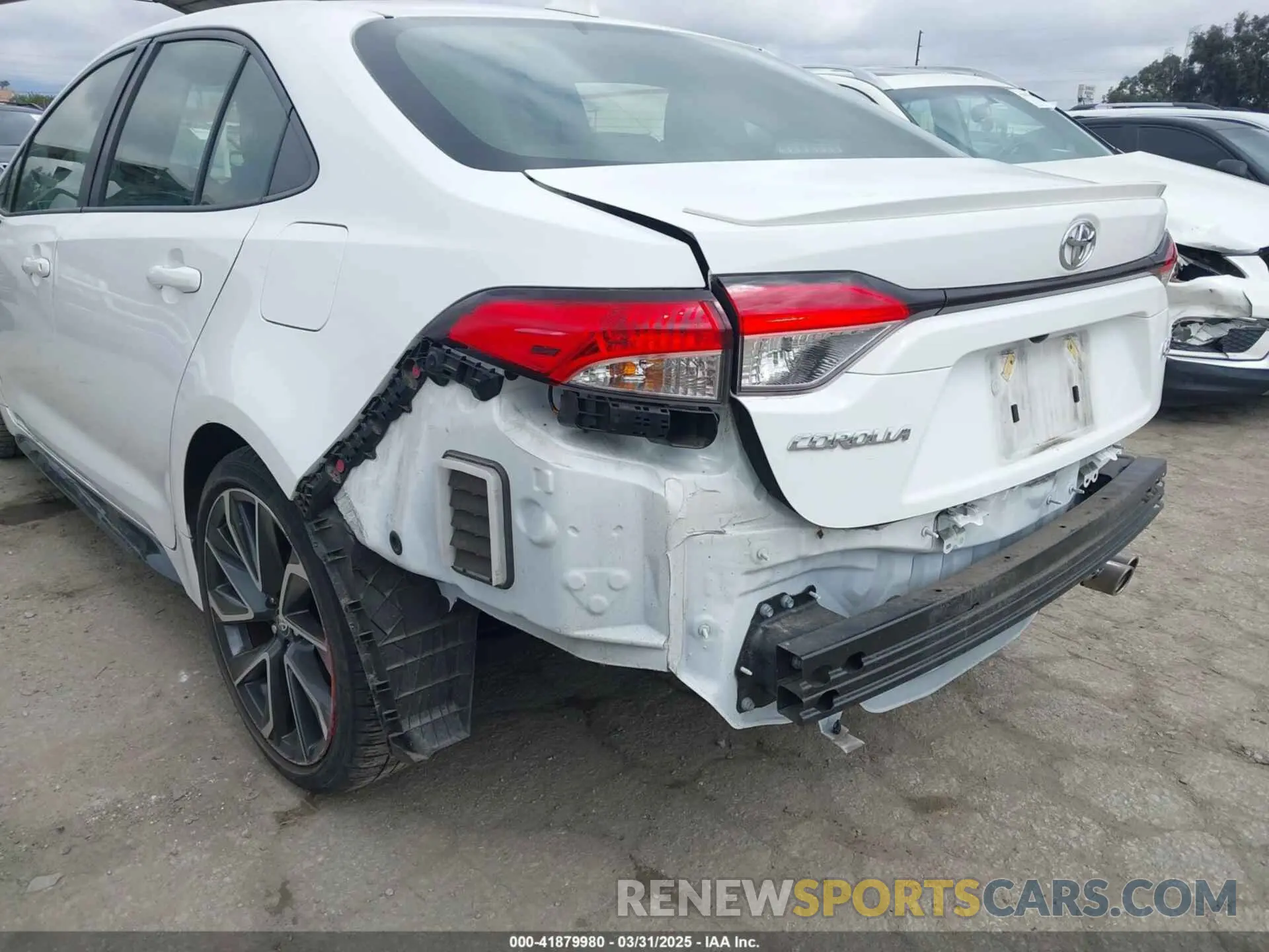 19 Photograph of a damaged car JTDS4MCE4N3502754 TOYOTA COROLLA 2022