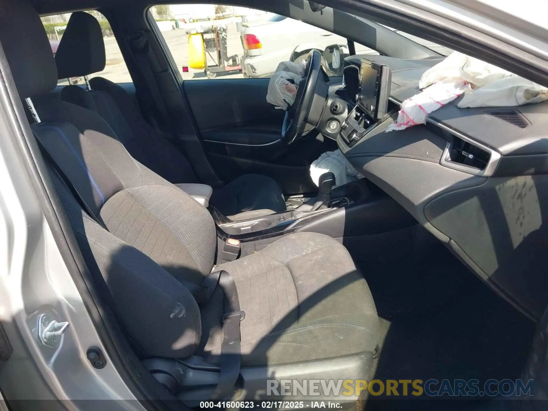 5 Photograph of a damaged car JTDS4MCE5NJ081154 TOYOTA COROLLA 2022