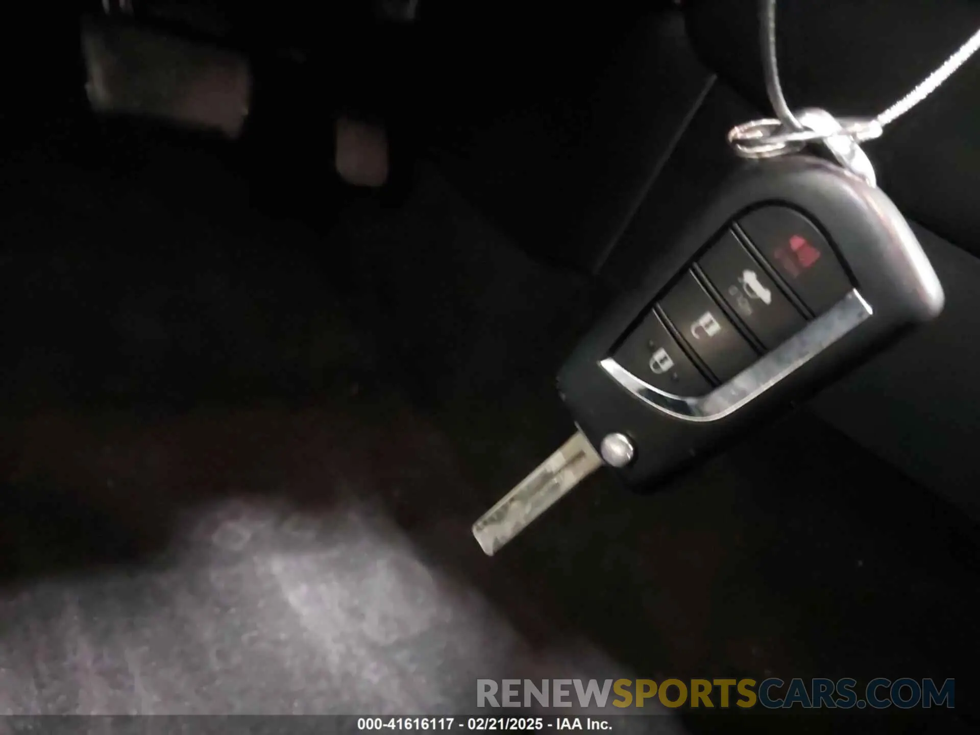 11 Photograph of a damaged car JTDS4MCE5NJ085155 TOYOTA COROLLA 2022
