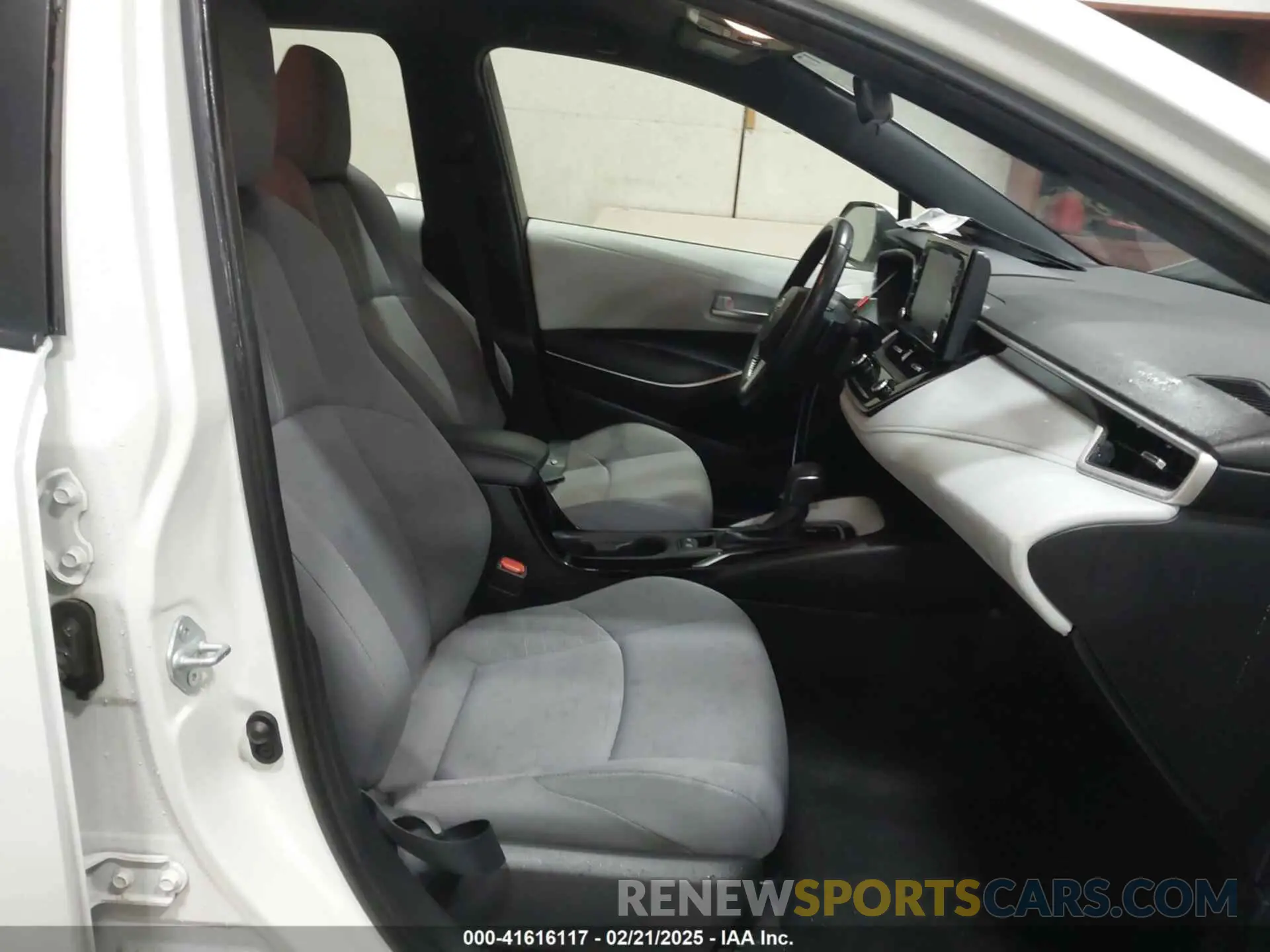 5 Photograph of a damaged car JTDS4MCE5NJ085155 TOYOTA COROLLA 2022