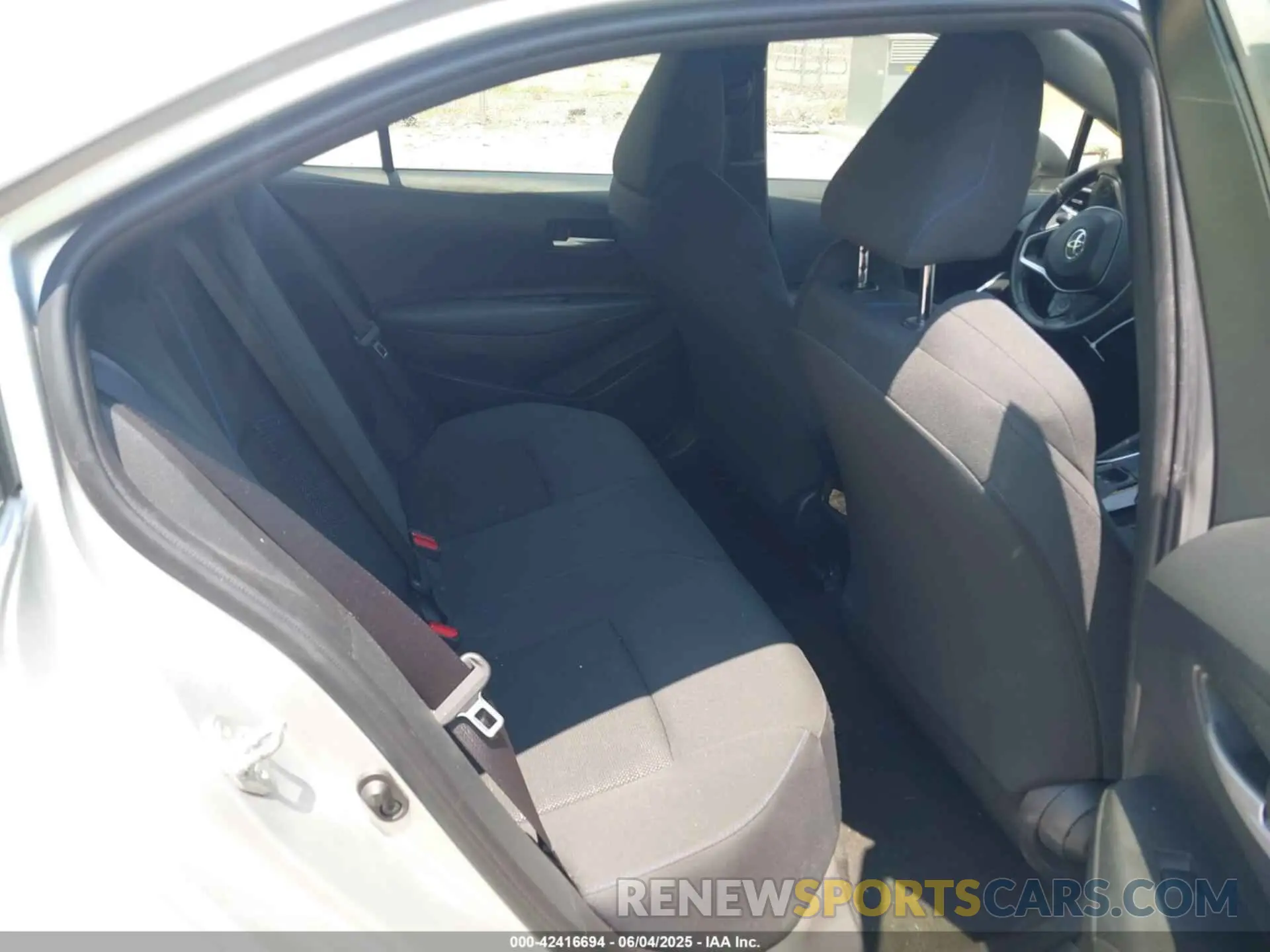 8 Photograph of a damaged car JTDS4MCE6N3509821 TOYOTA COROLLA 2022