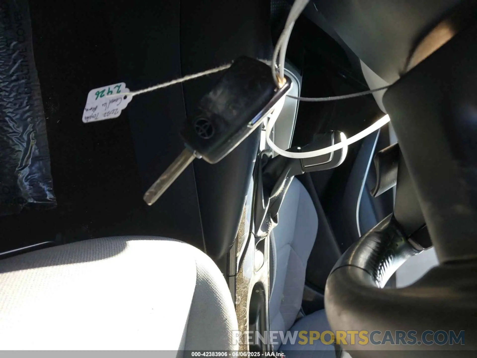 11 Photograph of a damaged car JTDS4MCE6NJ082426 TOYOTA COROLLA 2022