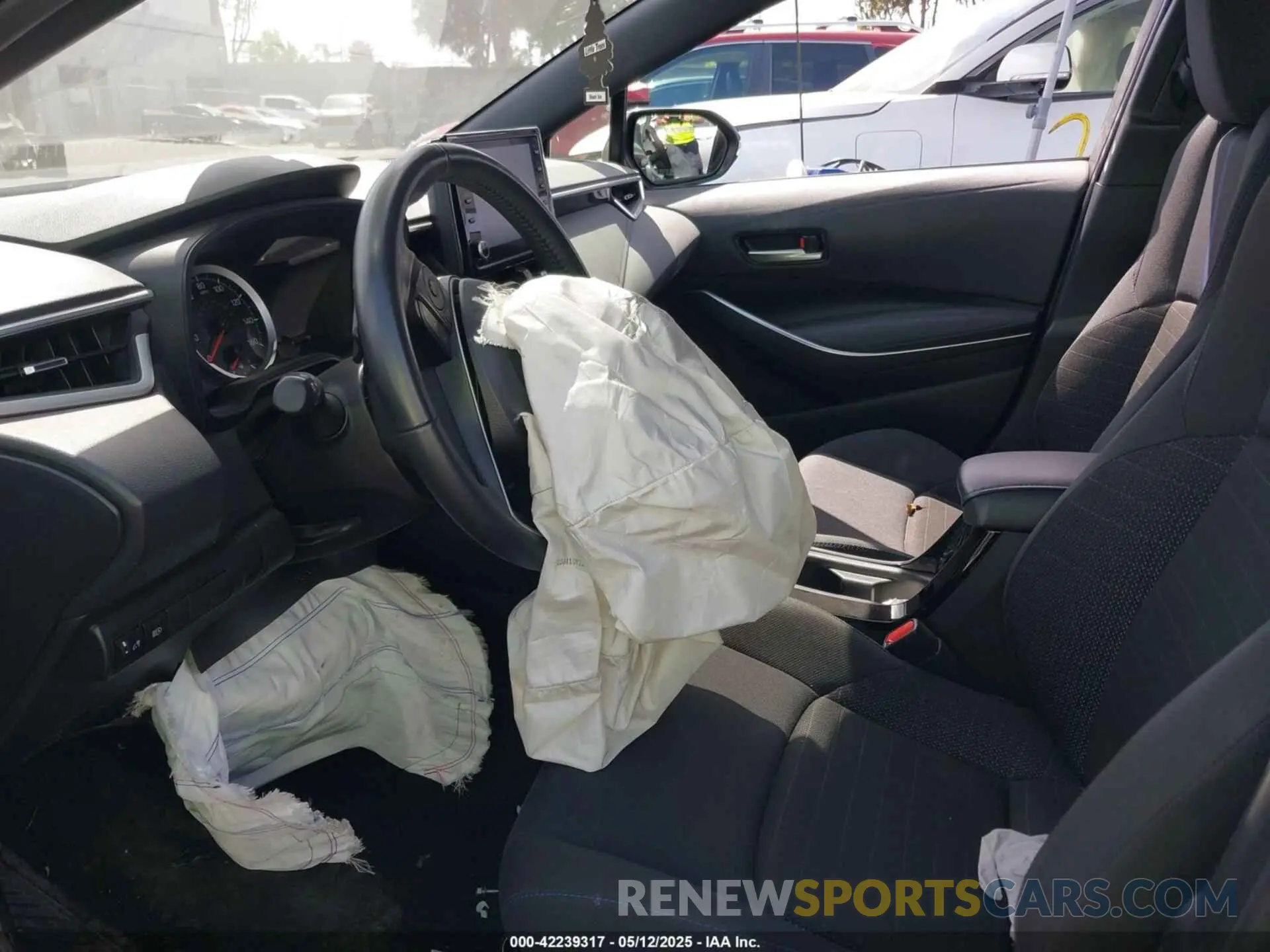 18 Photograph of a damaged car JTDS4MCE6NJ091935 TOYOTA COROLLA 2022