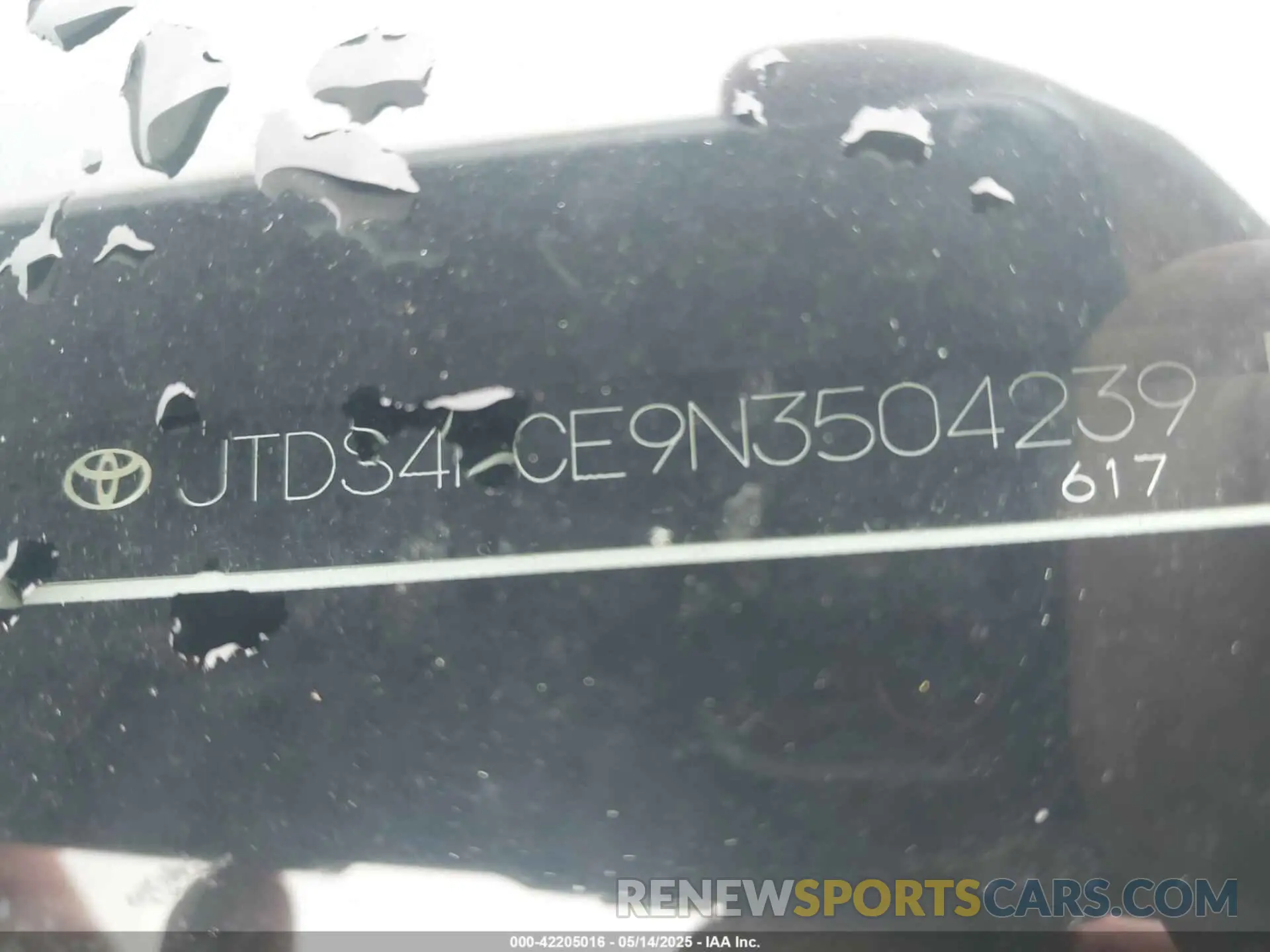17 Photograph of a damaged car JTDS4MCE9N3504239 TOYOTA COROLLA 2022