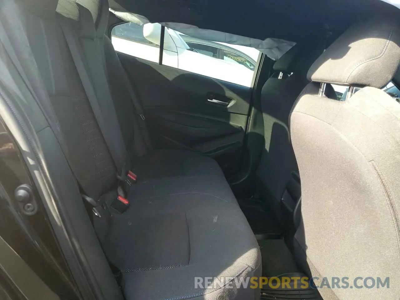 10 Photograph of a damaged car JTDS4MCE9NJ085773 TOYOTA COROLLA 2022