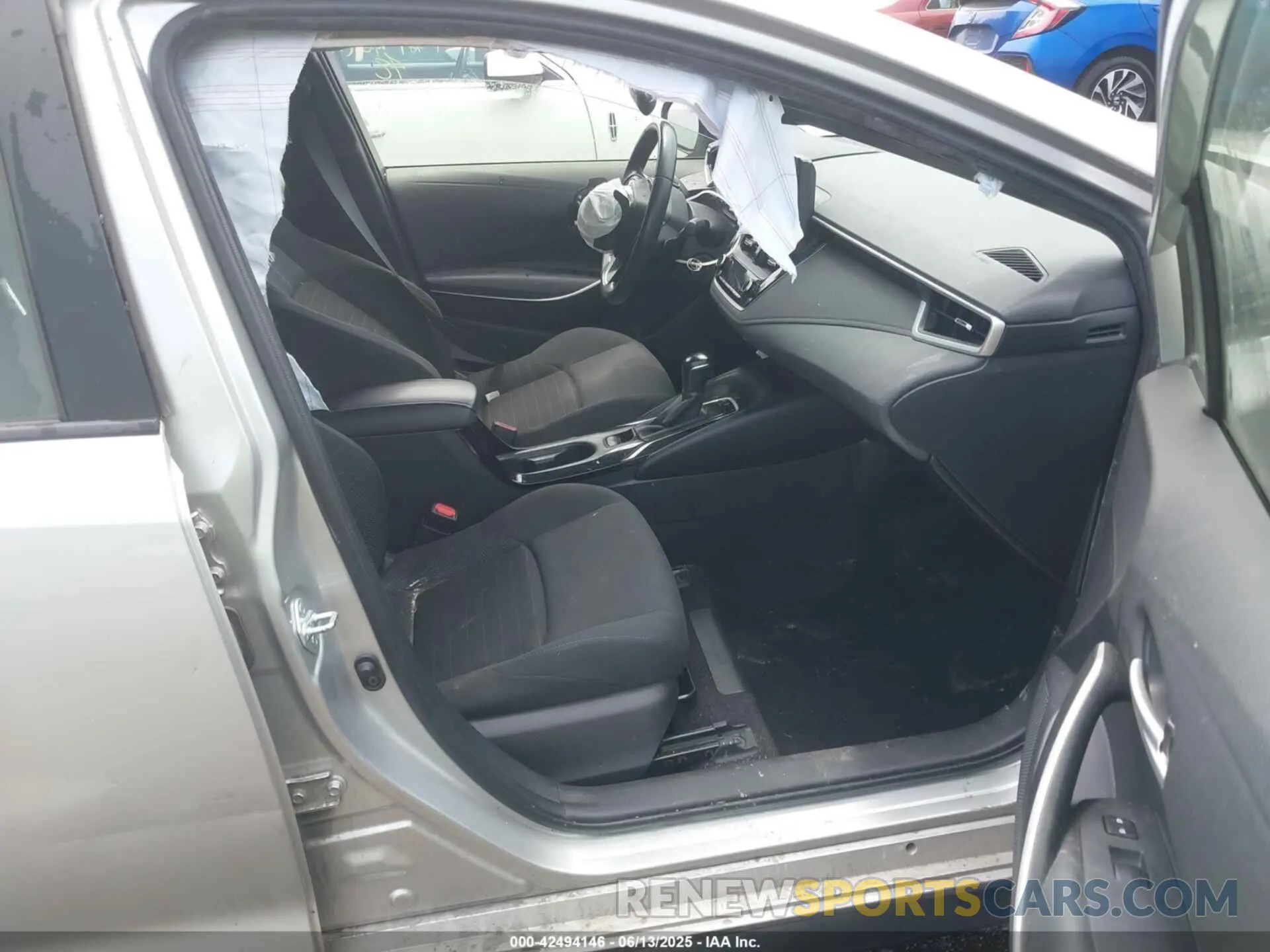 5 Photograph of a damaged car JTDS4MCEXNJ084745 TOYOTA COROLLA 2022