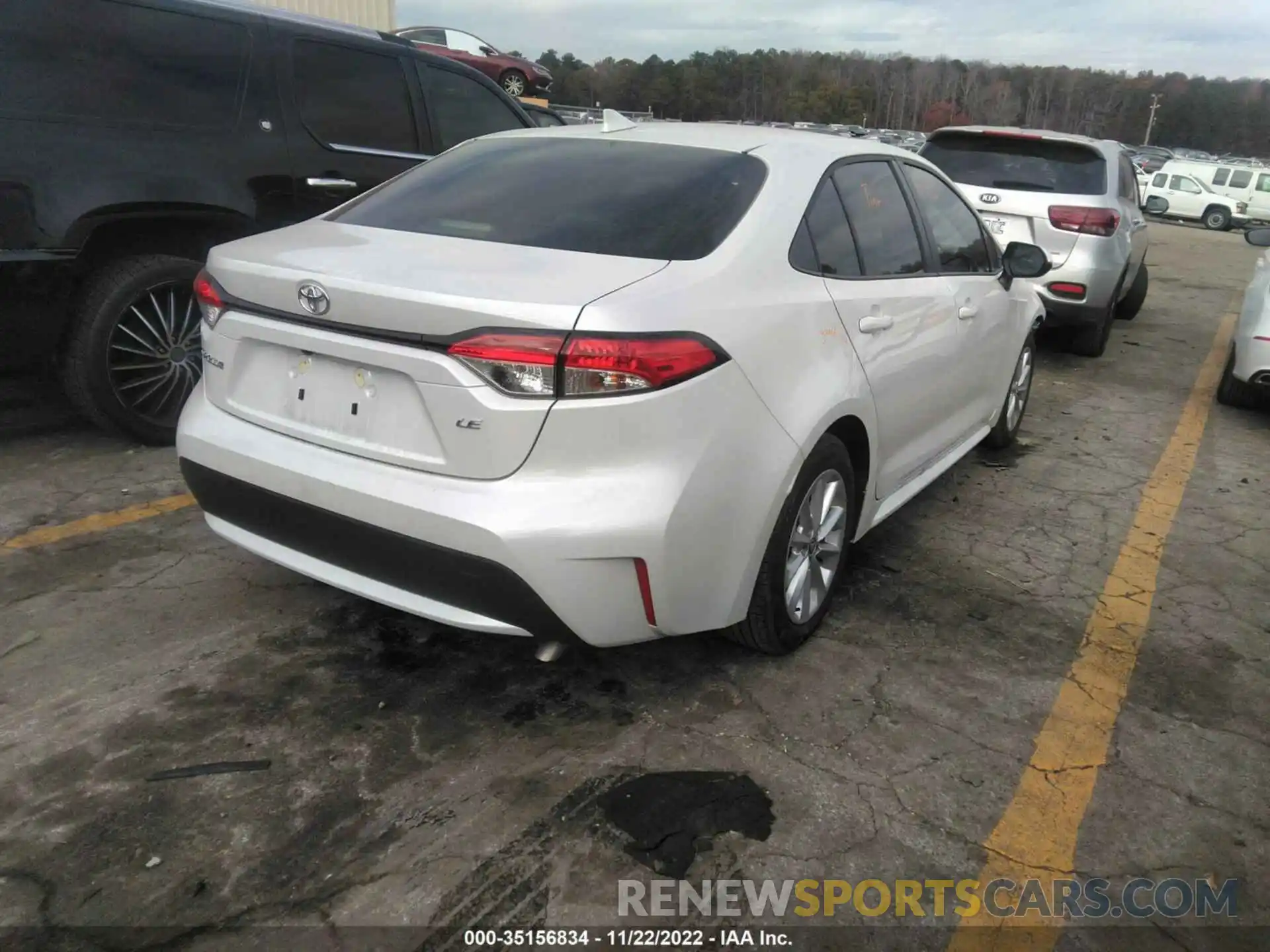 4 Photograph of a damaged car JTDVPMAE0N3005174 TOYOTA COROLLA 2022