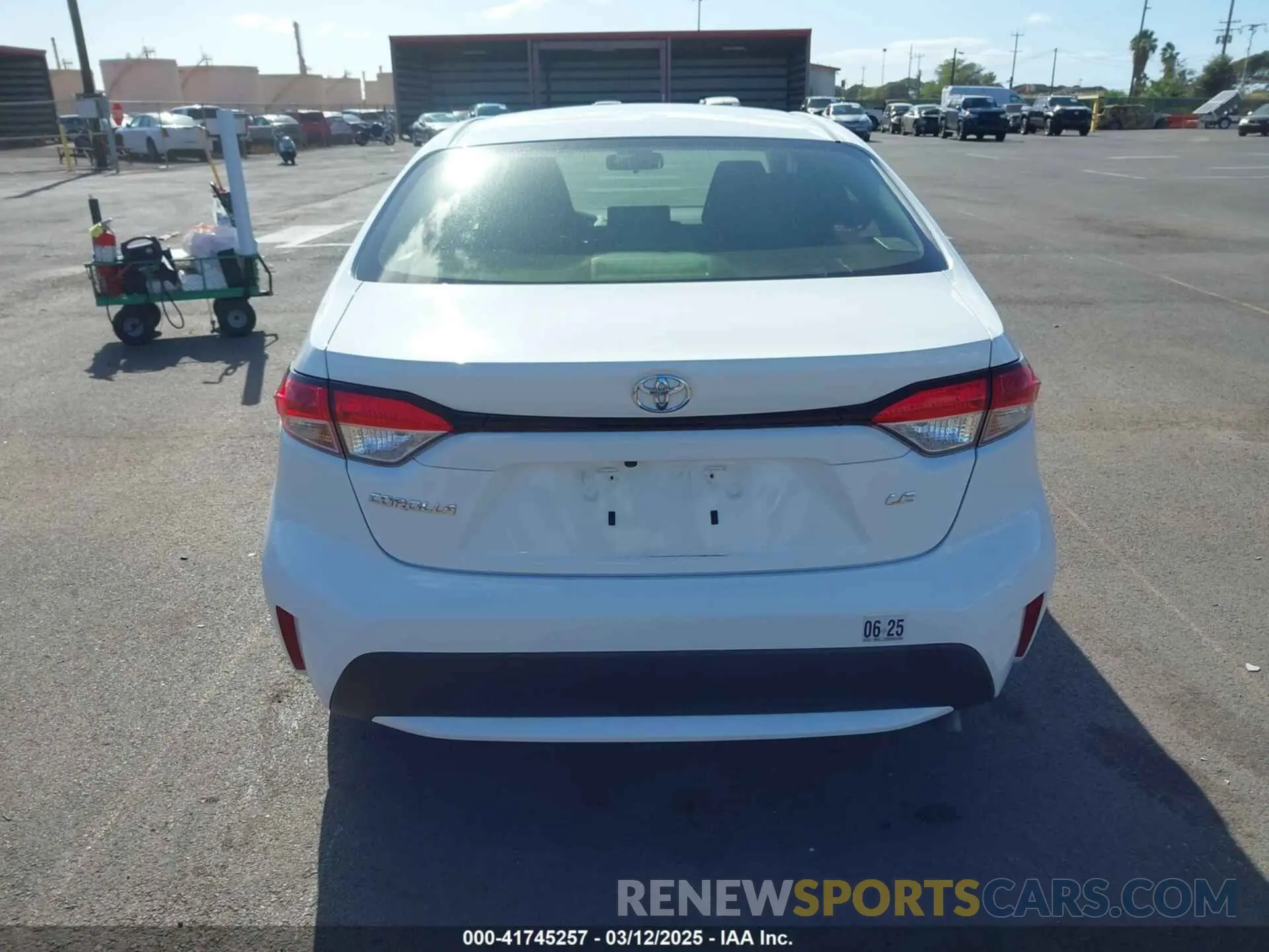 16 Photograph of a damaged car JTDVPMAE0N3022606 TOYOTA COROLLA 2022