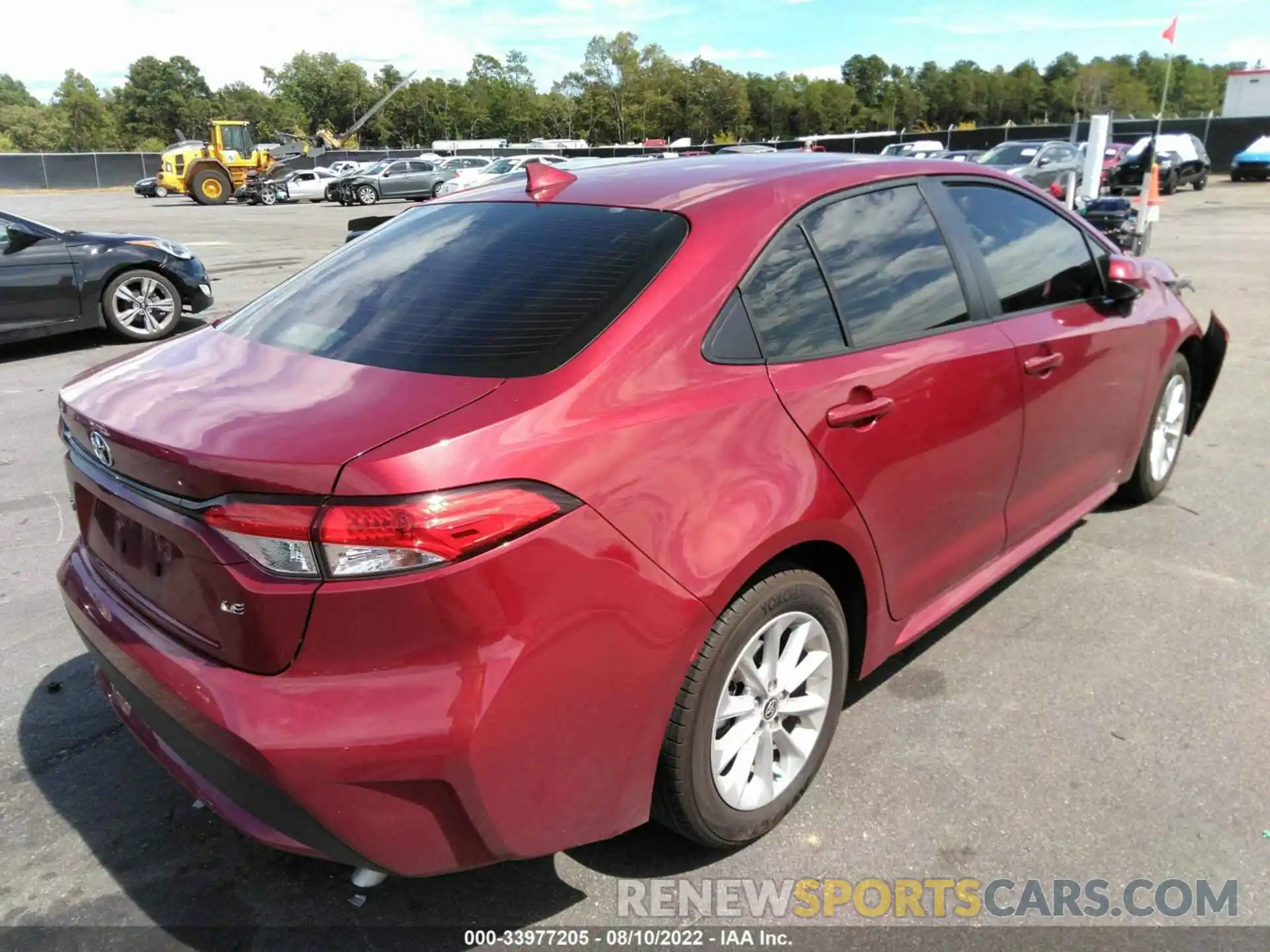 4 Photograph of a damaged car JTDVPMAE0NJ211994 TOYOTA COROLLA 2022