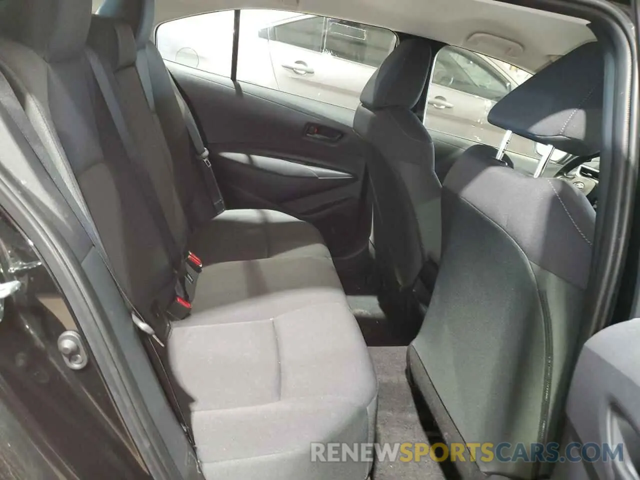10 Photograph of a damaged car JTDVPMAE1NJ231865 TOYOTA COROLLA 2022