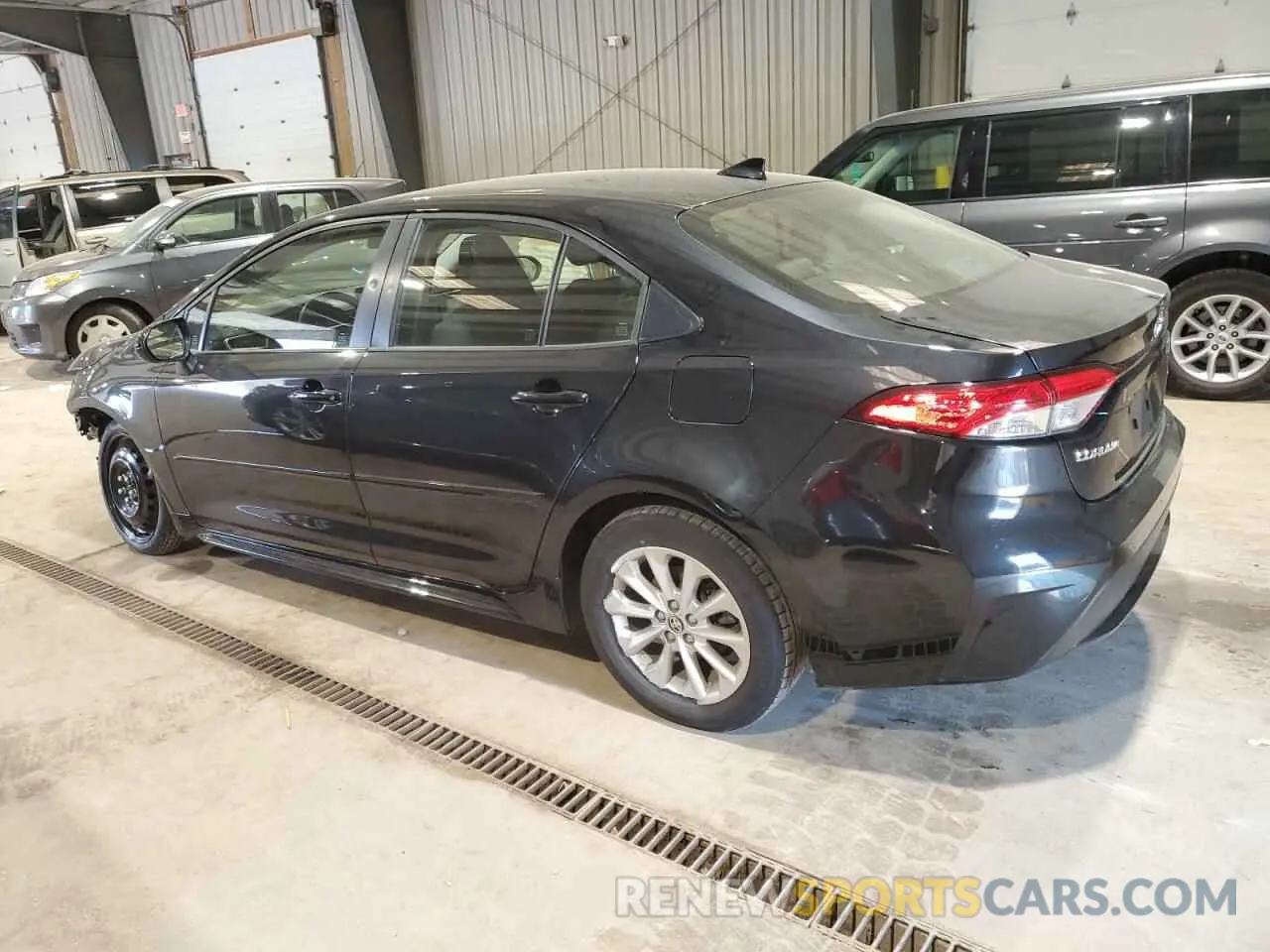 2 Photograph of a damaged car JTDVPMAE1NJ231865 TOYOTA COROLLA 2022