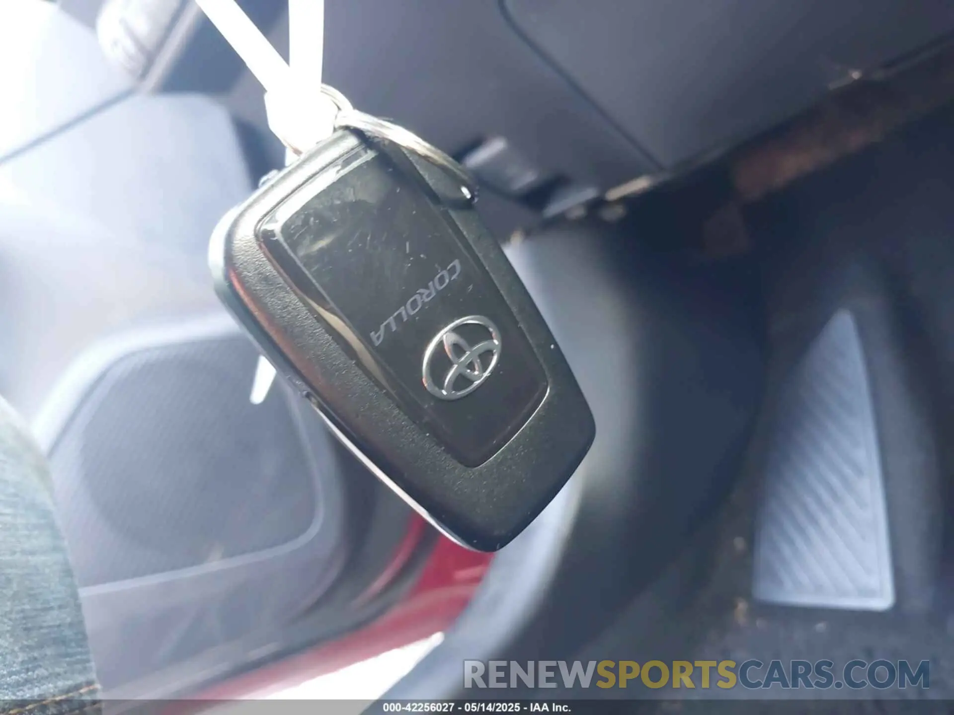 11 Photograph of a damaged car JTDVPMAE2NJ210717 TOYOTA COROLLA 2022