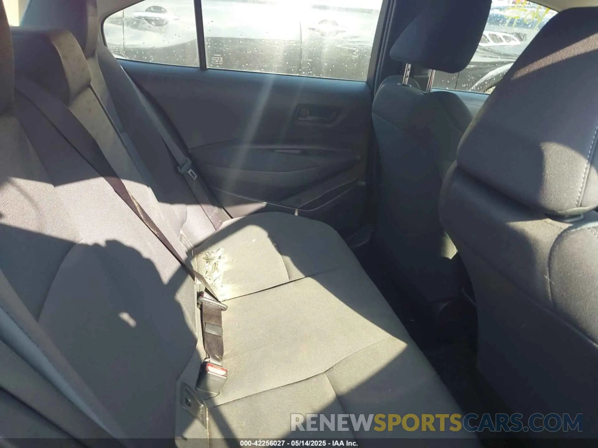 8 Photograph of a damaged car JTDVPMAE2NJ210717 TOYOTA COROLLA 2022