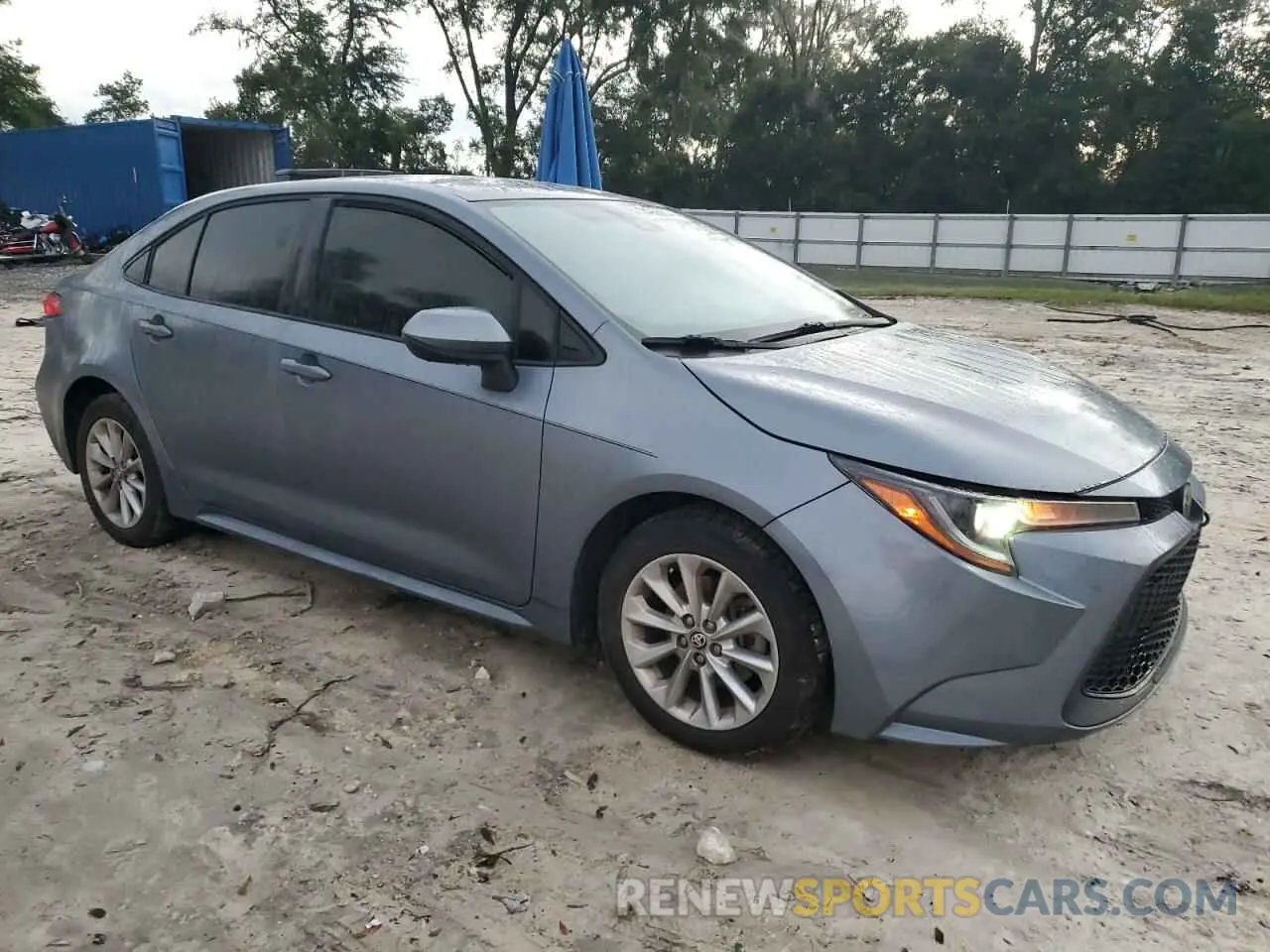 4 Photograph of a damaged car JTDVPMAE3NJ206997 TOYOTA COROLLA 2022
