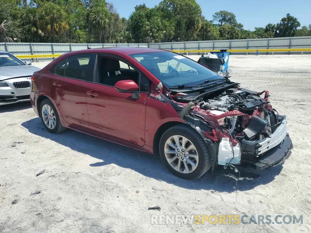 4 Photograph of a damaged car JTDVPMAE4NJ221959 TOYOTA COROLLA 2022